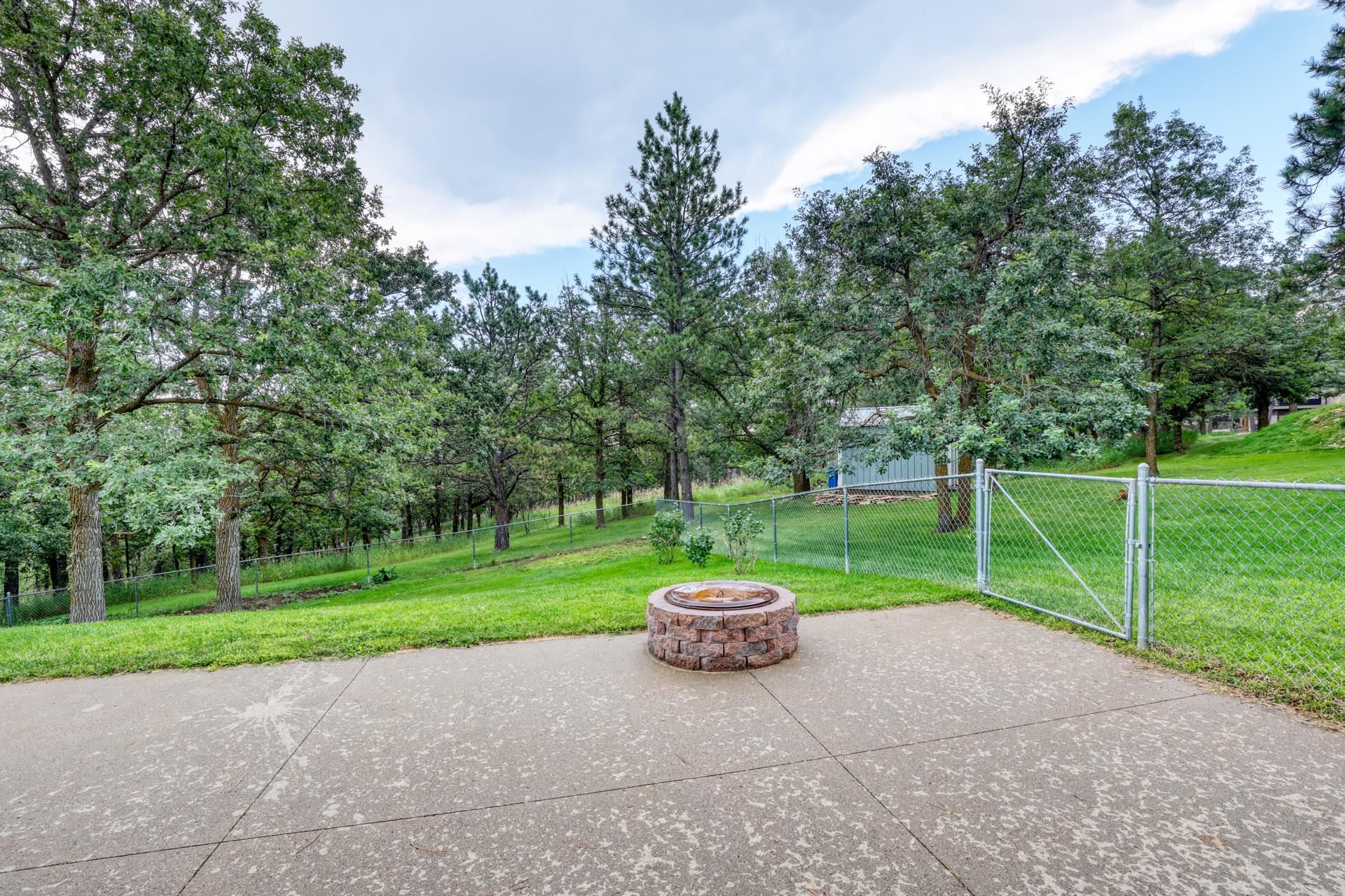 Sturgis, South Dakota 57785, United States, 4 Bedrooms Bedrooms, ,3 BathroomsBathrooms,Residential,Contingent,193991