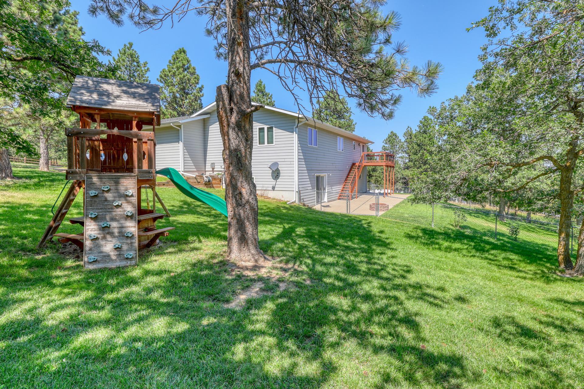 Sturgis, South Dakota 57785, United States, 4 Bedrooms Bedrooms, ,3 BathroomsBathrooms,Residential,Contingent,193991