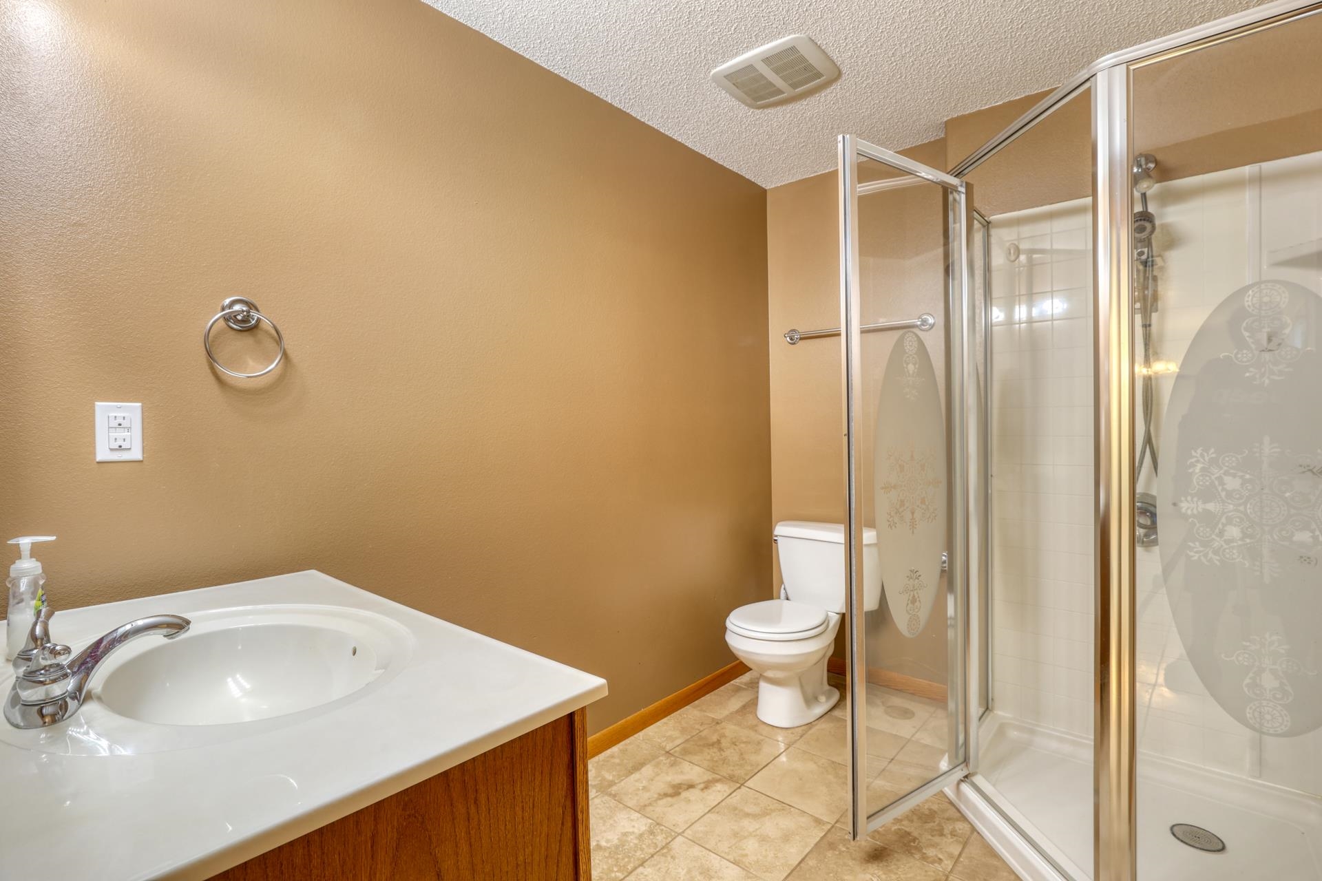 Sturgis, South Dakota 57785, United States, 4 Bedrooms Bedrooms, ,3 BathroomsBathrooms,Residential,Contingent,193991