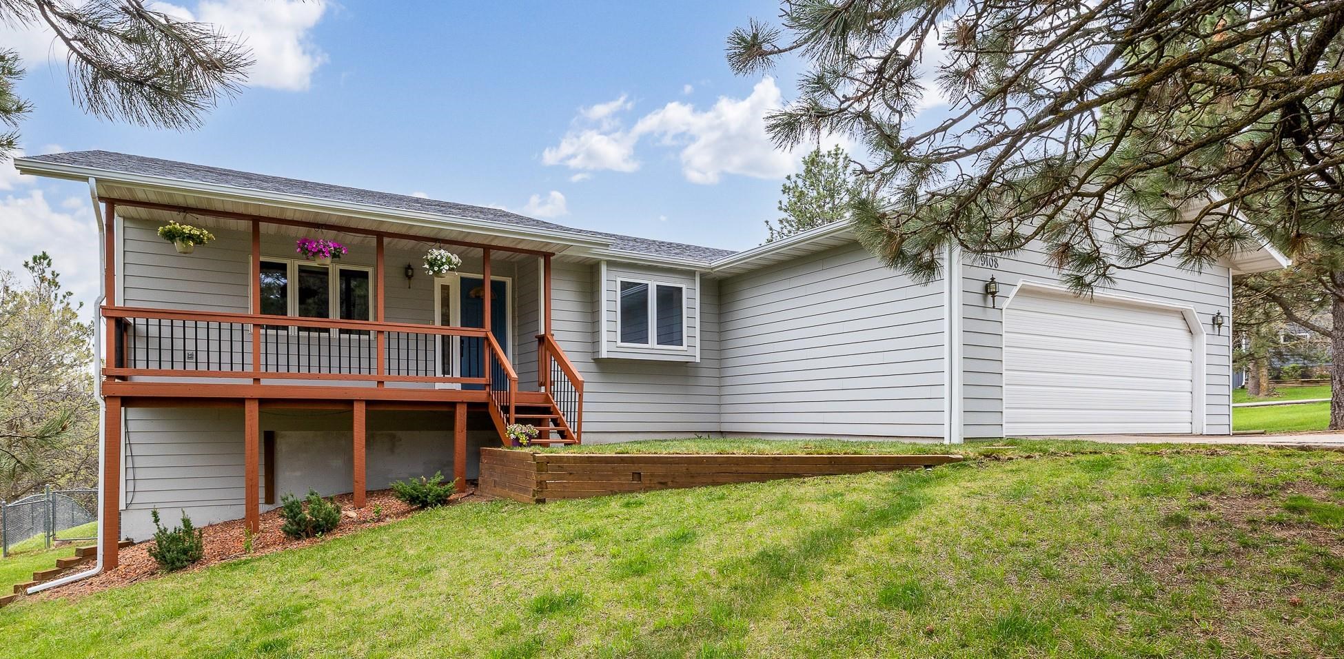 Sturgis, South Dakota 57785, United States, 4 Bedrooms Bedrooms, ,3 BathroomsBathrooms,Residential,Contingent,193991