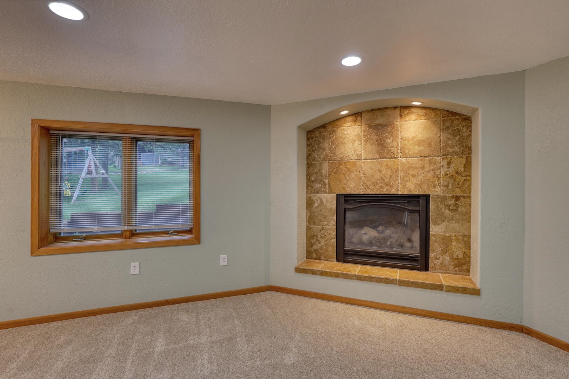 Sturgis, South Dakota 57785, United States, 4 Bedrooms Bedrooms, ,3 BathroomsBathrooms,Residential,Contingent,193991