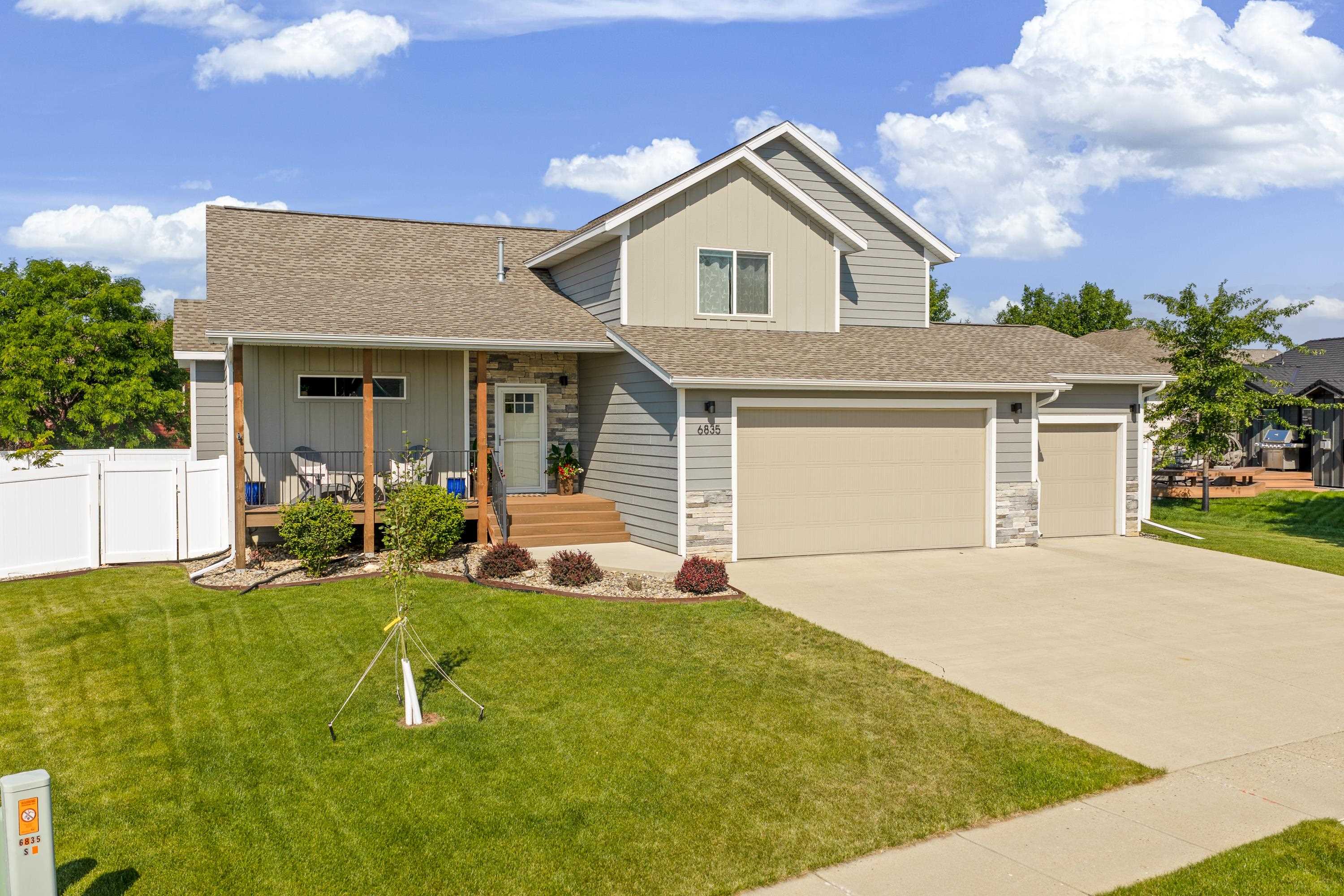 6835 Sahalee Drive