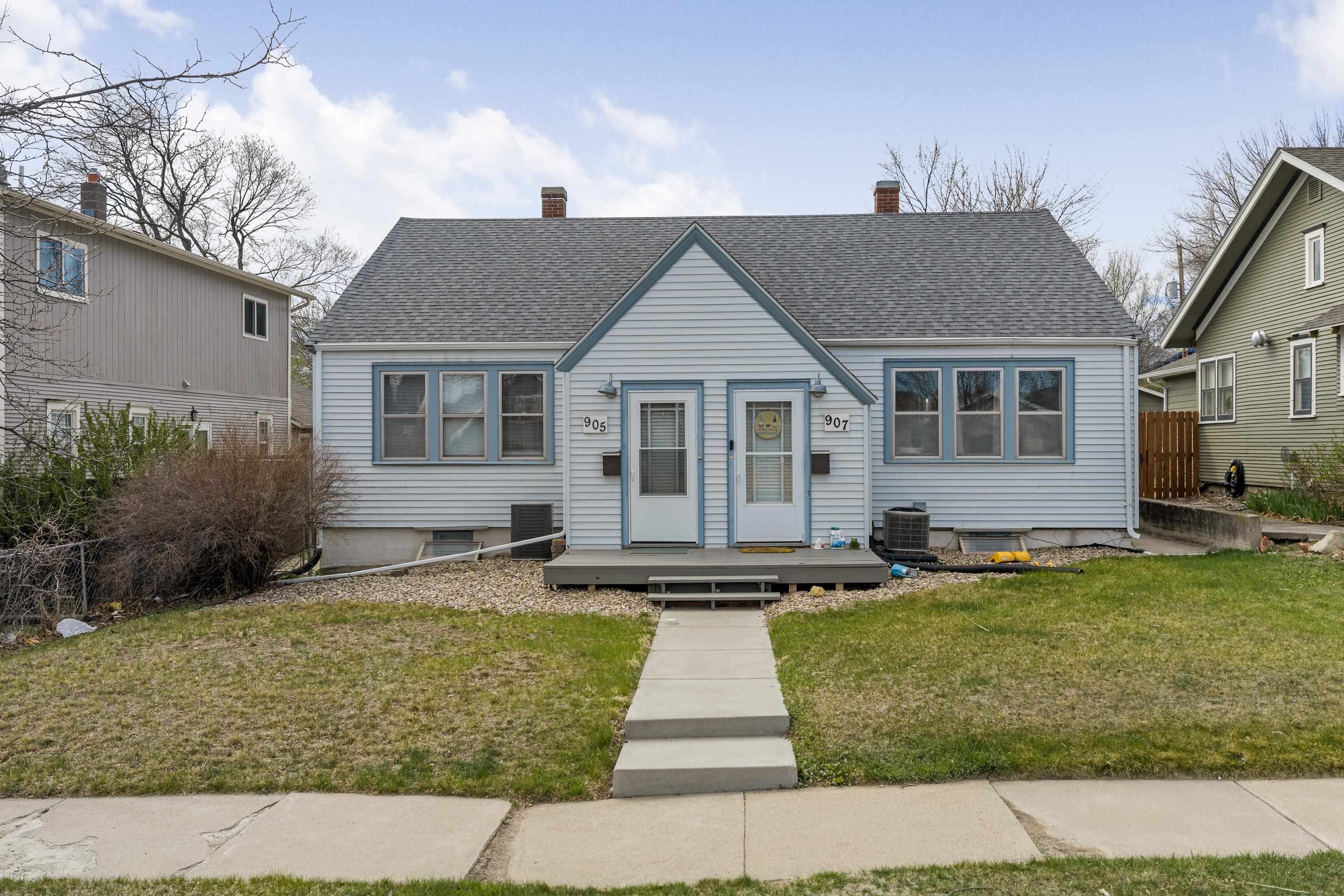 905 & 907 Clark Lane