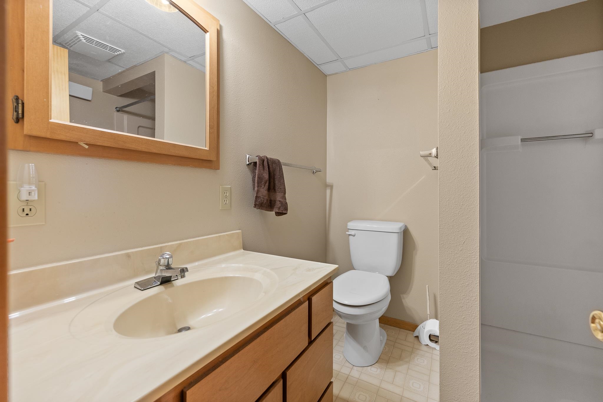 Rapid City, South Dakota 57702, United States, 4 Bedrooms Bedrooms, ,2 BathroomsBathrooms,Residential,Active,155998