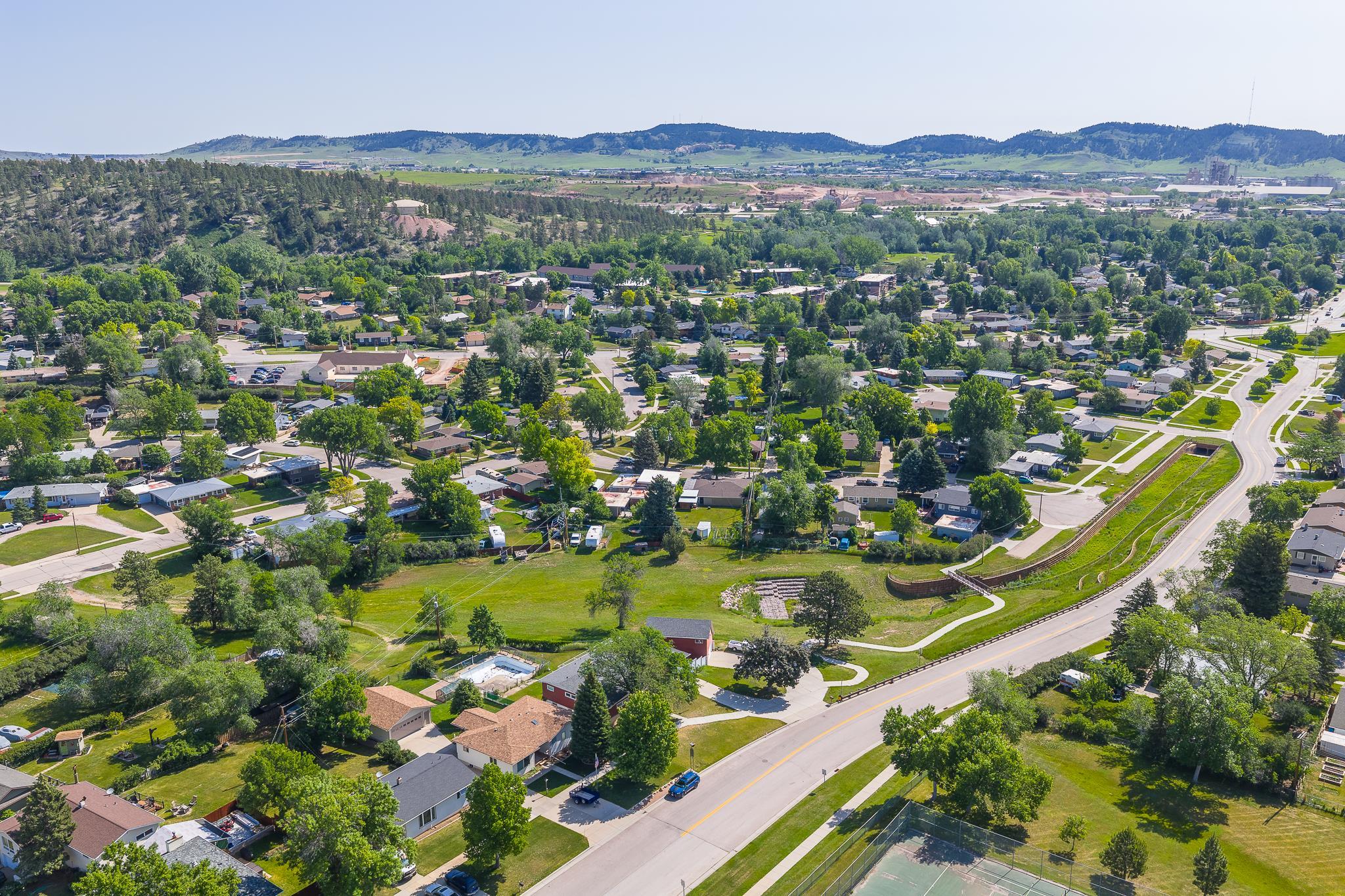 Rapid City, South Dakota 57702, United States, 4 Bedrooms Bedrooms, ,2 BathroomsBathrooms,Residential,Active,155998