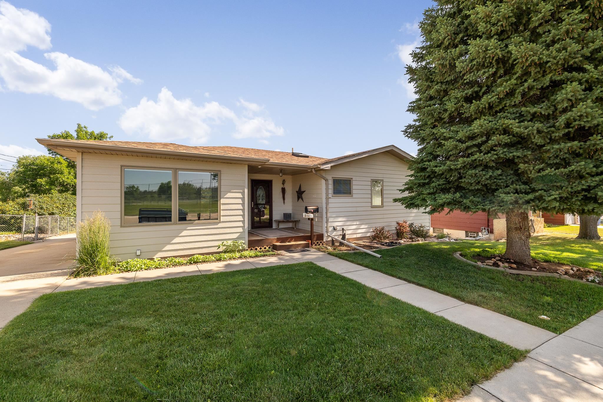 Rapid City, South Dakota 57702, United States, 4 Bedrooms Bedrooms, ,2 BathroomsBathrooms,Residential,Active,155998 Rapid City, South Dakota 57702, United States, 4 Bedrooms Bedrooms, ,2 BathroomsBathrooms,Residential,Active,155998