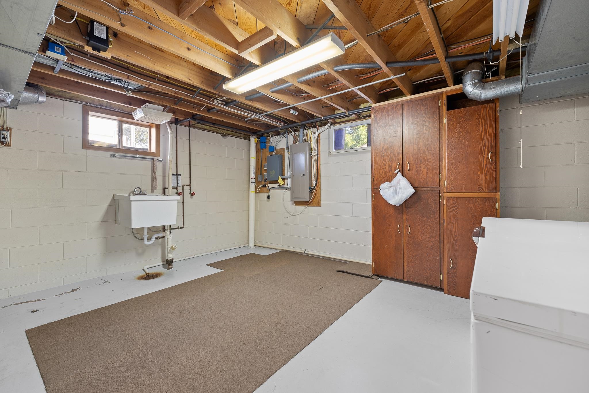 Rapid City, South Dakota 57702, United States, 4 Bedrooms Bedrooms, ,2 BathroomsBathrooms,Residential,Active,155998