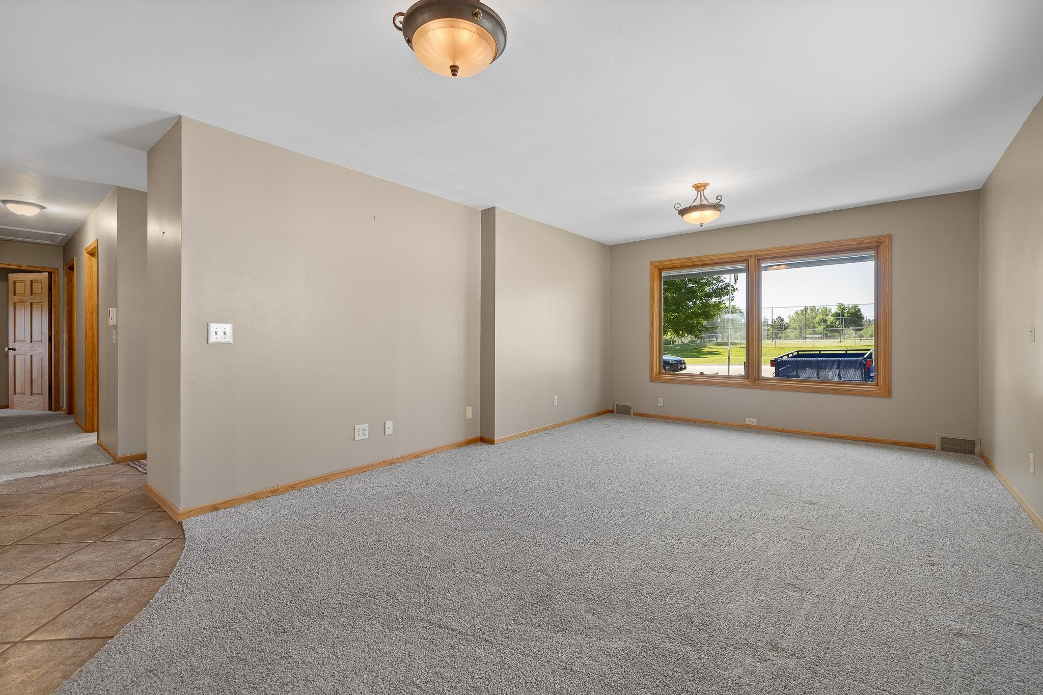 Rapid City, South Dakota 57702, United States, 4 Bedrooms Bedrooms, ,2 BathroomsBathrooms,Residential,Active,155998