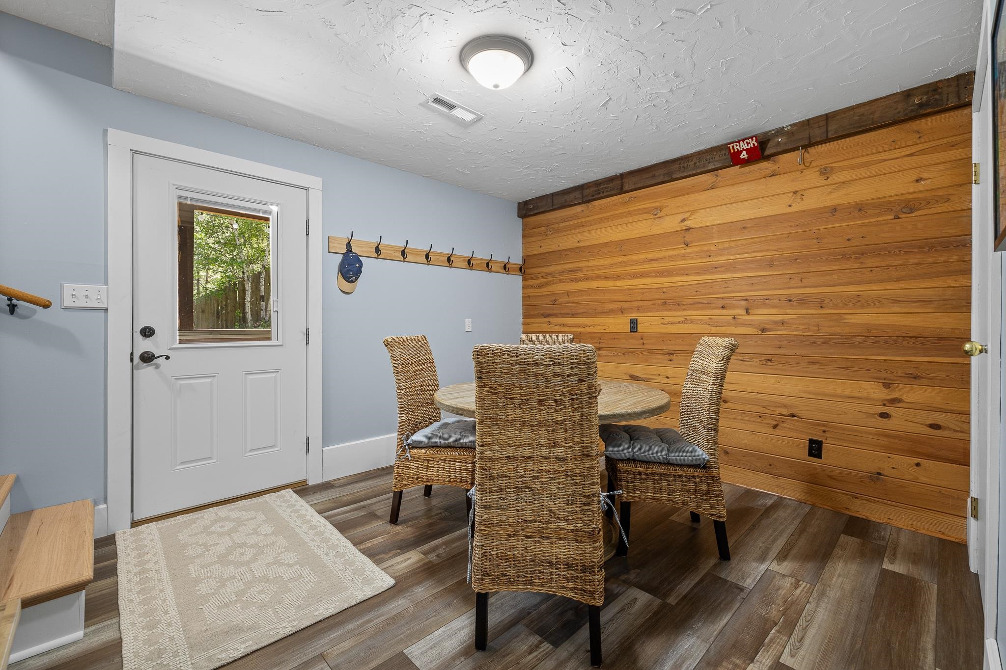 Lead, South Dakota 57754, United States, 4 Bedrooms Bedrooms, ,3 BathroomsBathrooms,Residential,Contingent,126018