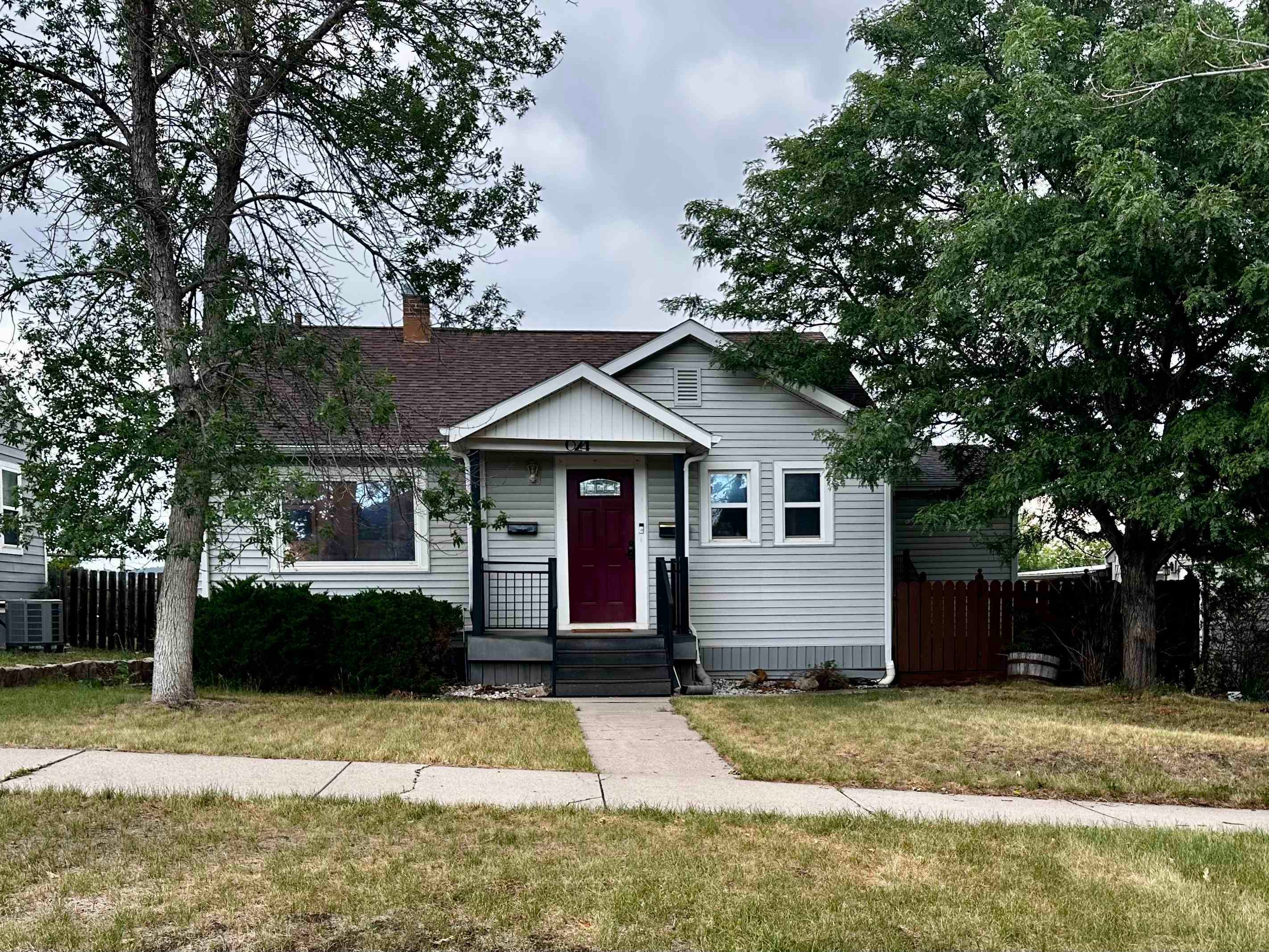624 St. Andrew Street - Photo 2