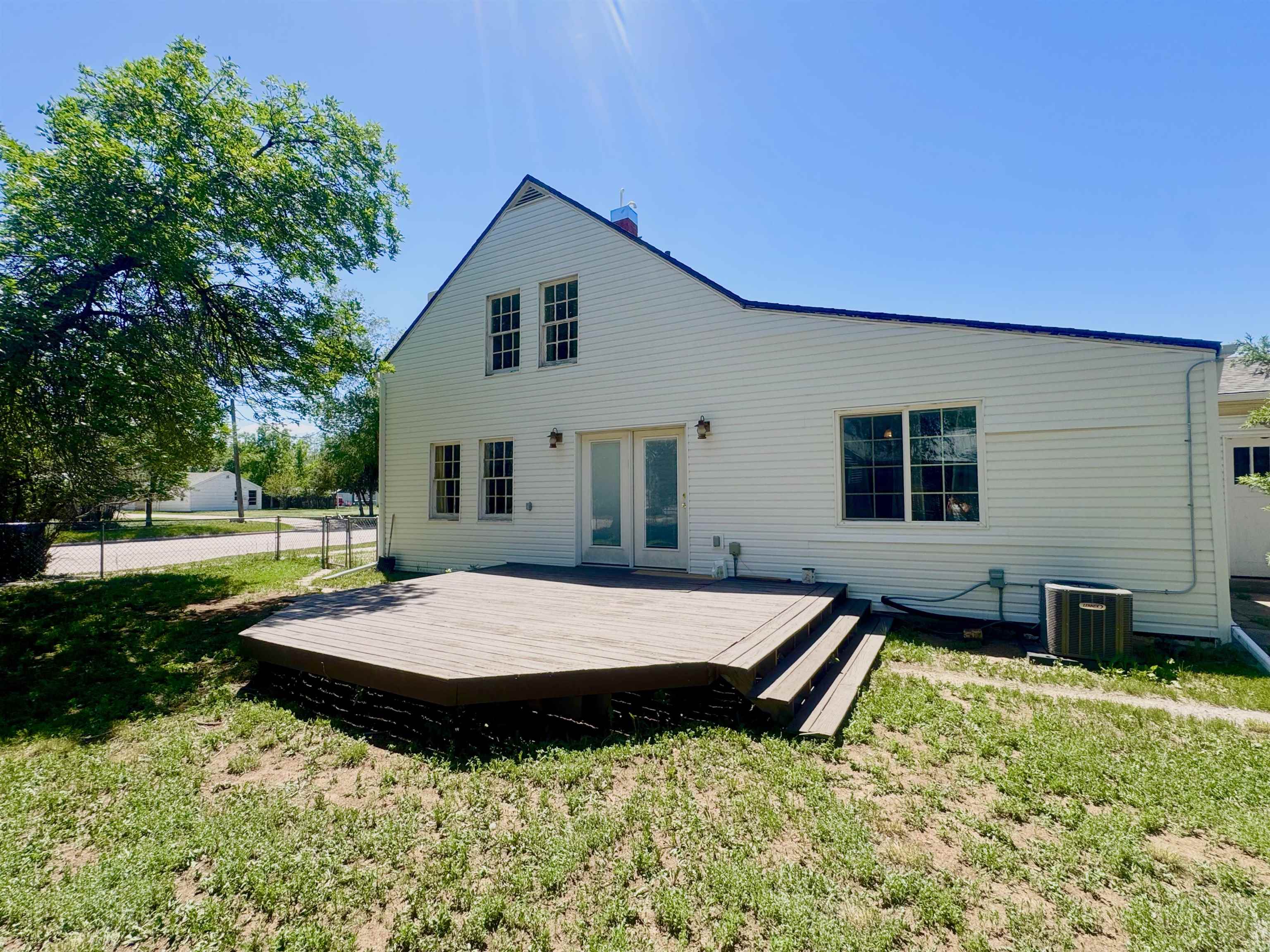 Photo 1 of 46 — 1710 Albany Avenue, Hot Springs, SD 57747