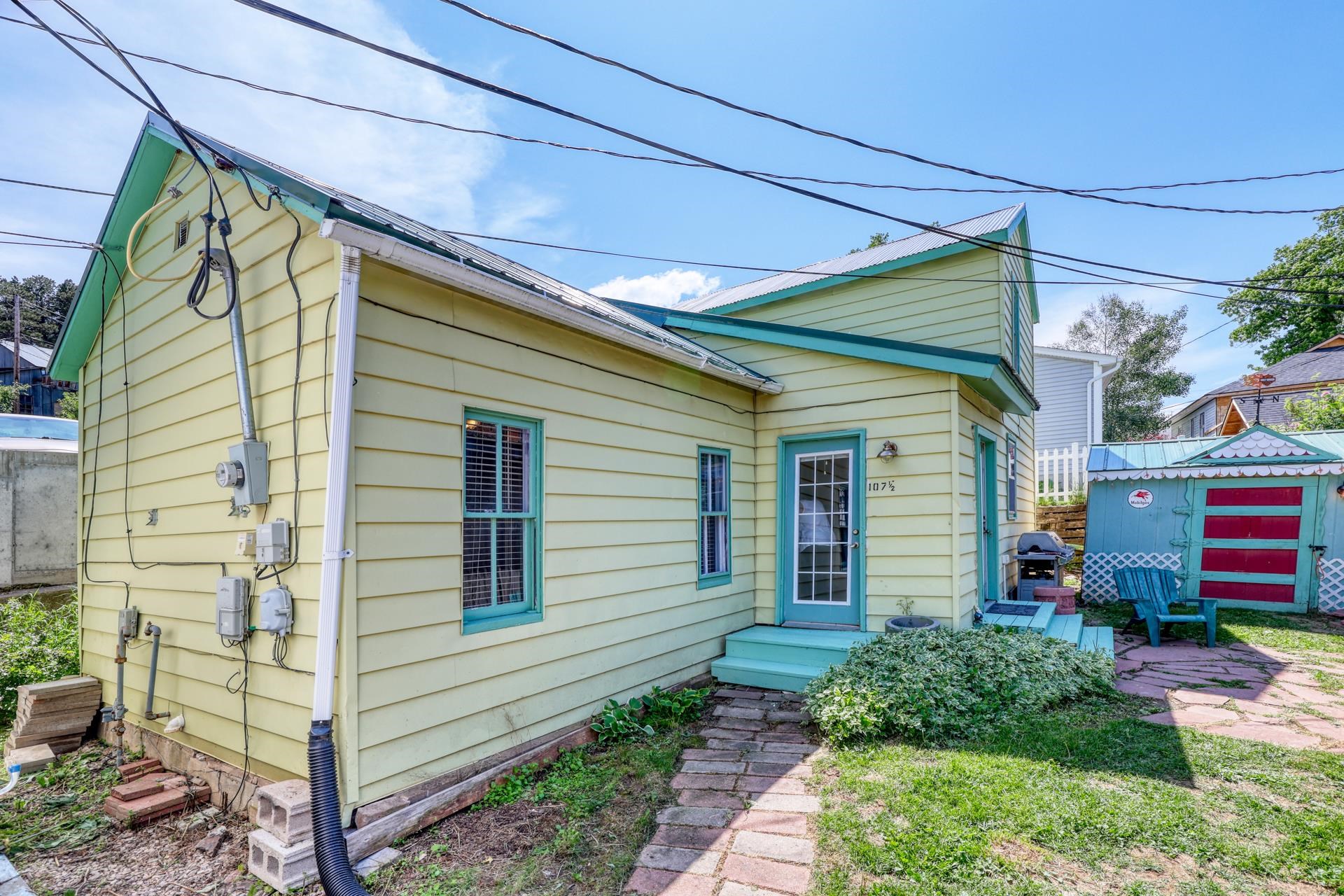 Lead, South Dakota 57754, United States, 3 Bedrooms Bedrooms, ,2 BathroomsBathrooms,Residential,Contingent,229338