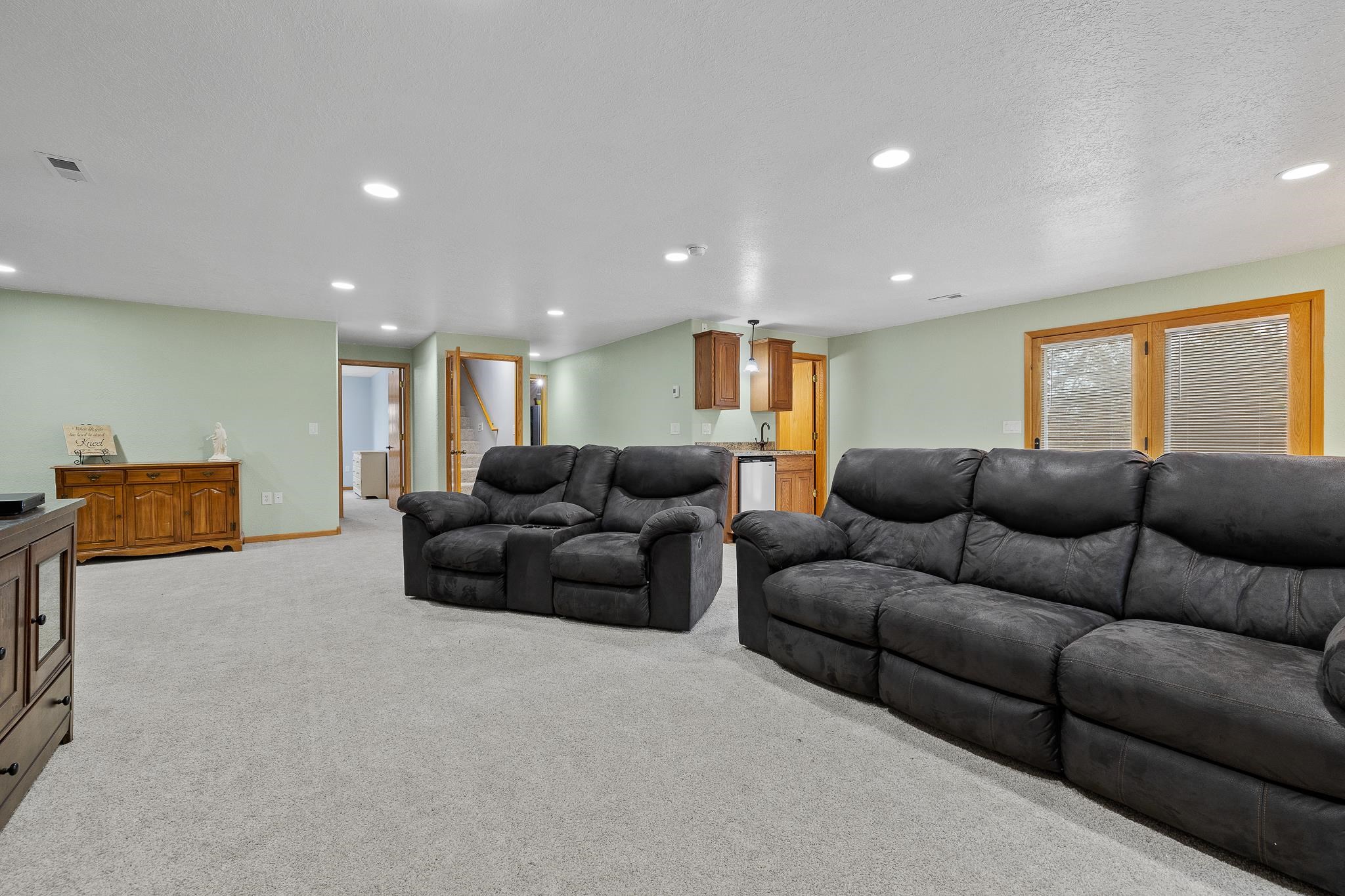 Sturgis, South Dakota 57785, United States, 4 Bedrooms Bedrooms, ,3 BathroomsBathrooms,Residential,Active,125654