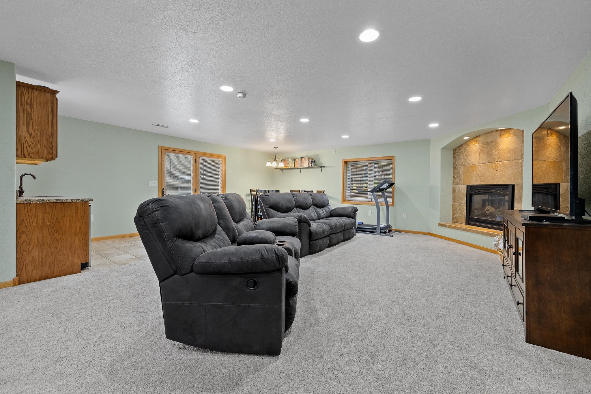 Sturgis, South Dakota 57785, United States, 4 Bedrooms Bedrooms, ,3 BathroomsBathrooms,Residential,Active,125654