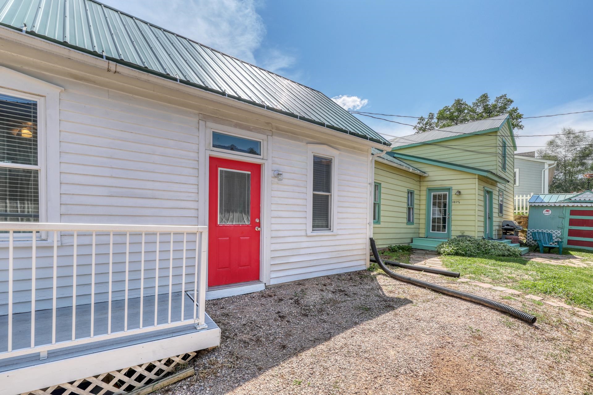 Lead, South Dakota 57754, United States, 3 Bedrooms Bedrooms, ,2 BathroomsBathrooms,Residential,Active,163841 Lead, South Dakota 57754, United States, 3 Bedrooms Bedrooms, ,2 BathroomsBathrooms,Residential,Active,163841