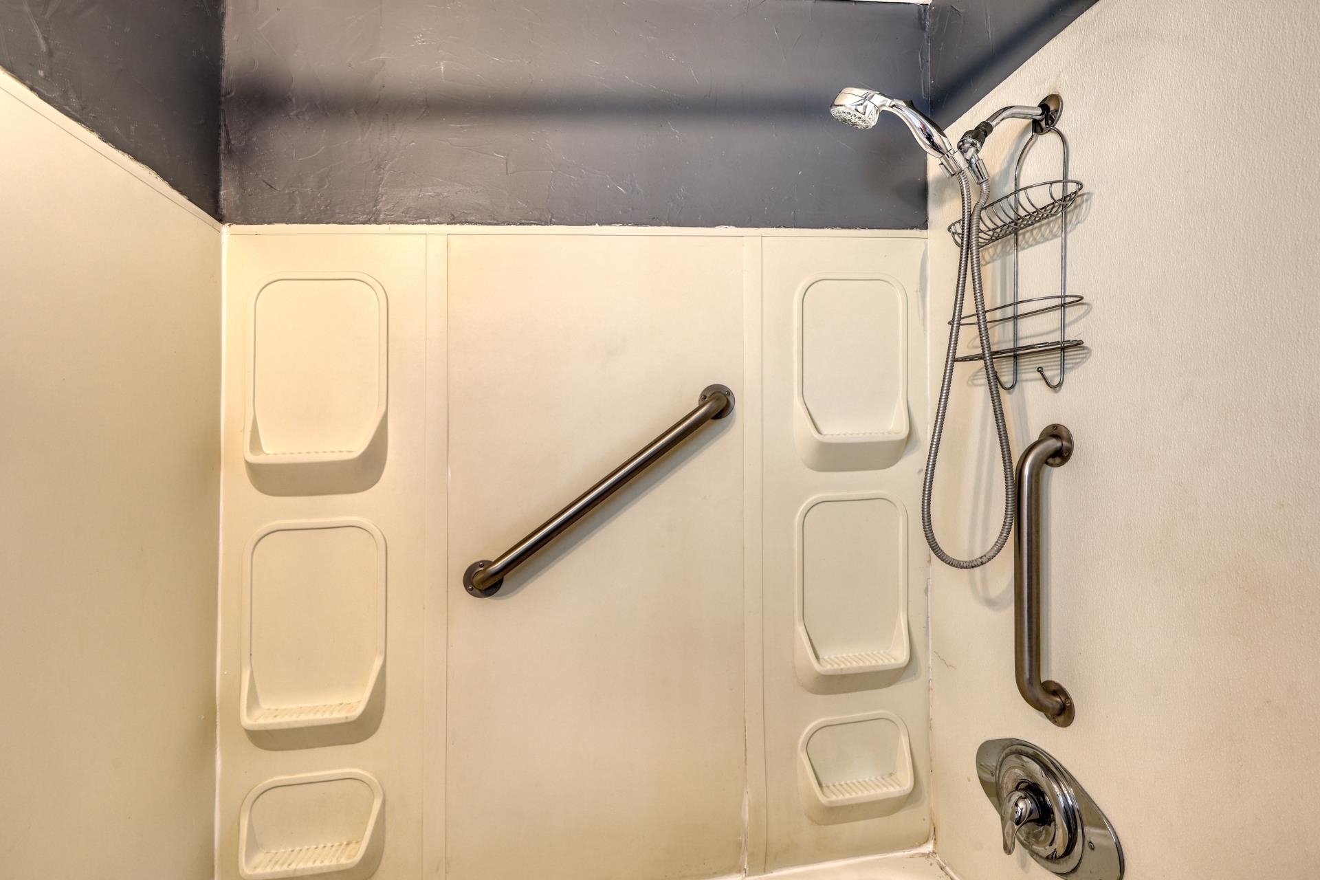 Lead, South Dakota 57754, United States, 3 Bedrooms Bedrooms, ,2 BathroomsBathrooms,Residential,Active,163841