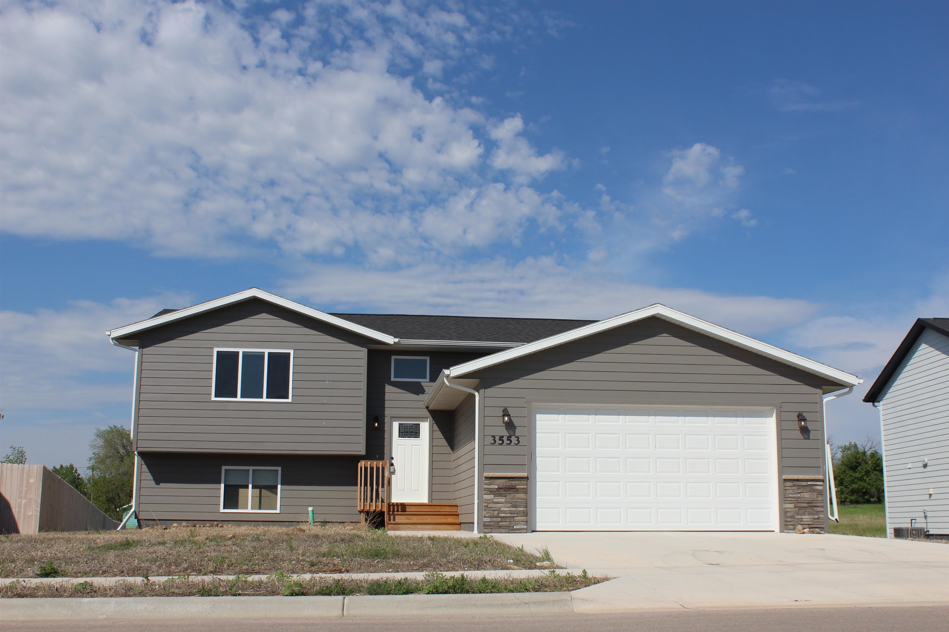 Rapid City, South Dakota 57703, United States, 4 Bedrooms Bedrooms, ,3 BathroomsBathrooms,Residential,Active,142993 Rapid City, South Dakota 57703, United States, 4 Bedrooms Bedrooms, ,3 BathroomsBathrooms,Residential,Active,142993