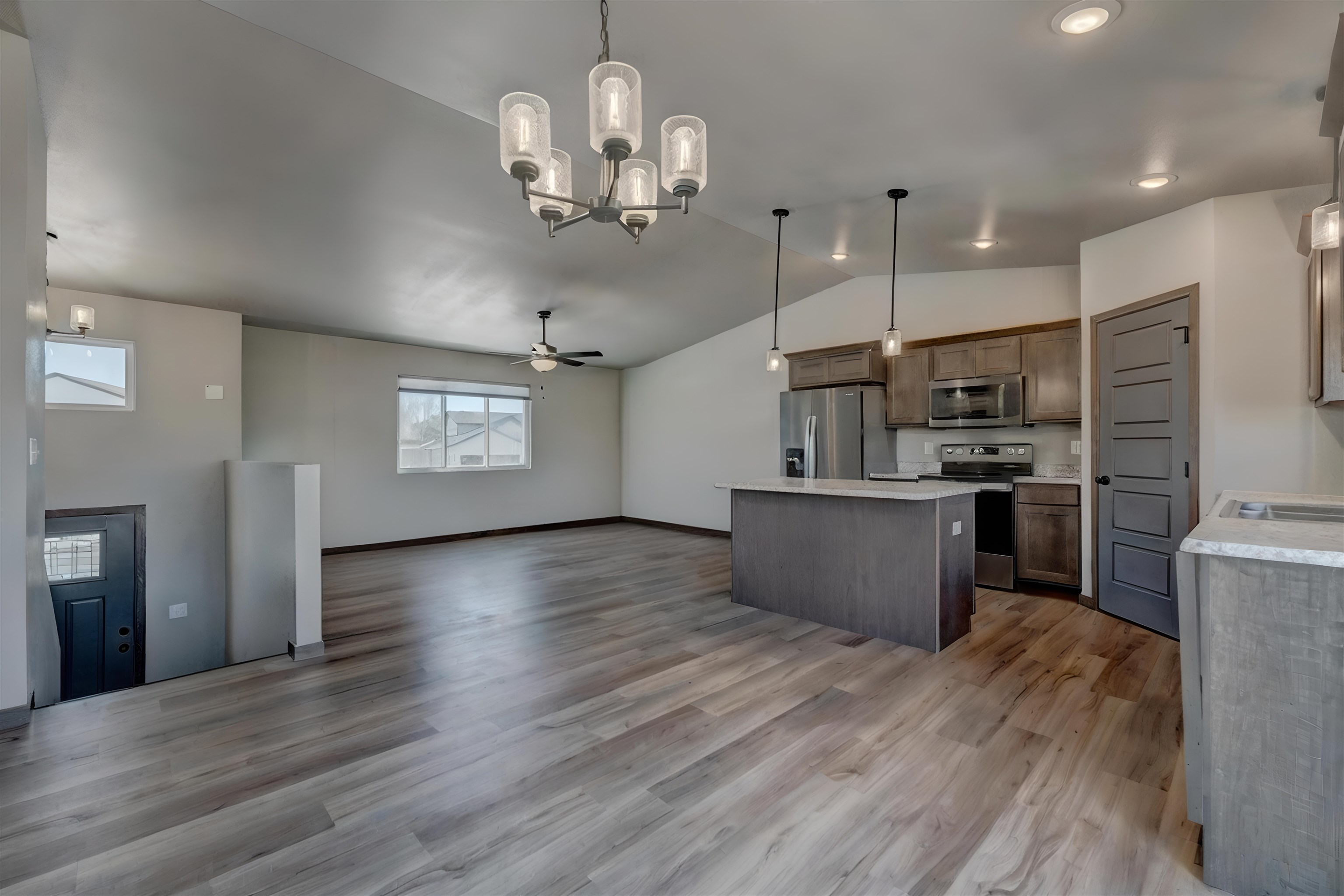 Rapid City, South Dakota 57703, United States, 4 Bedrooms Bedrooms, ,3 BathroomsBathrooms,Residential,Active,142993