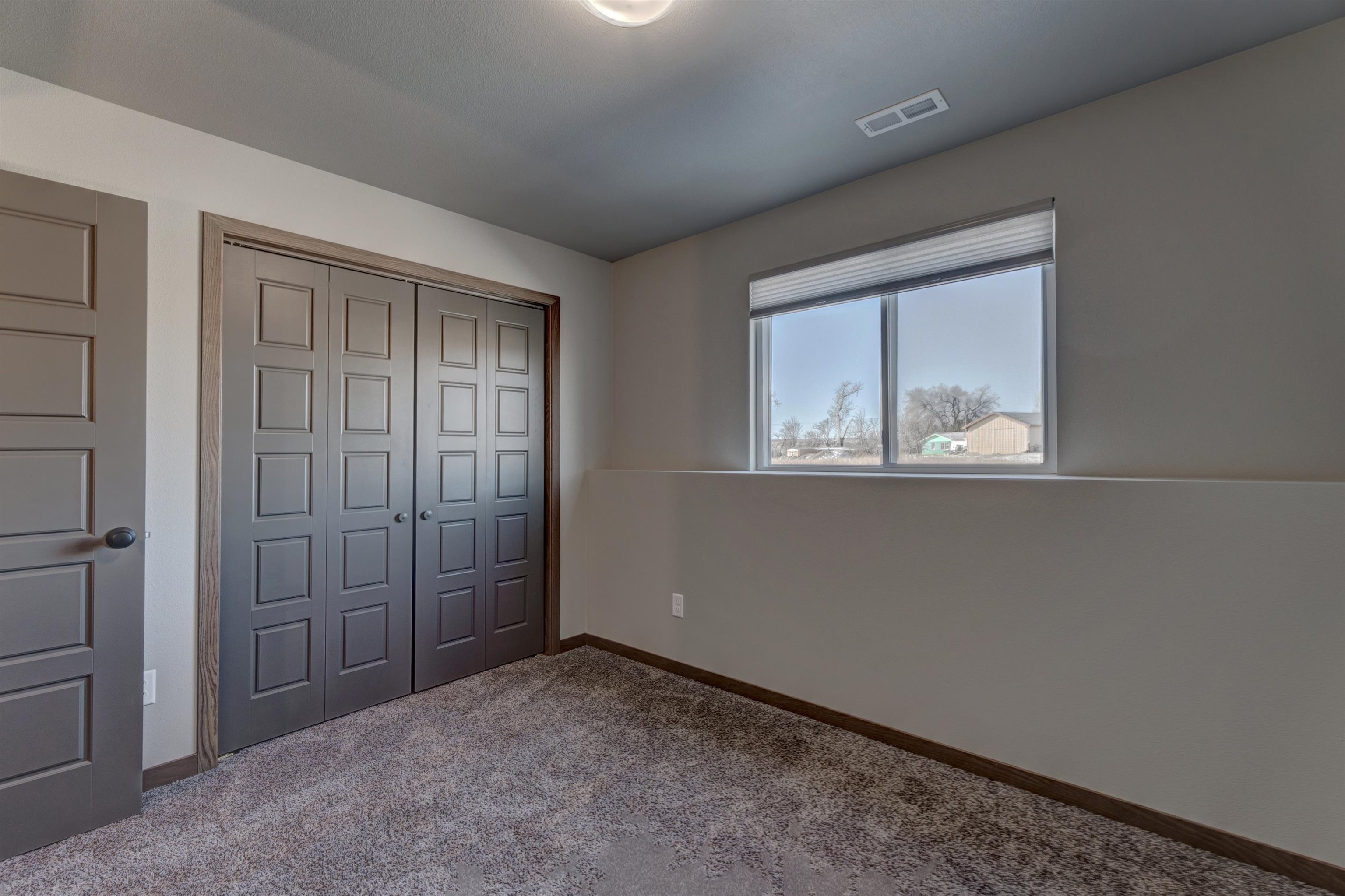 Rapid City, South Dakota 57703, United States, 4 Bedrooms Bedrooms, ,3 BathroomsBathrooms,Residential,Active,142993