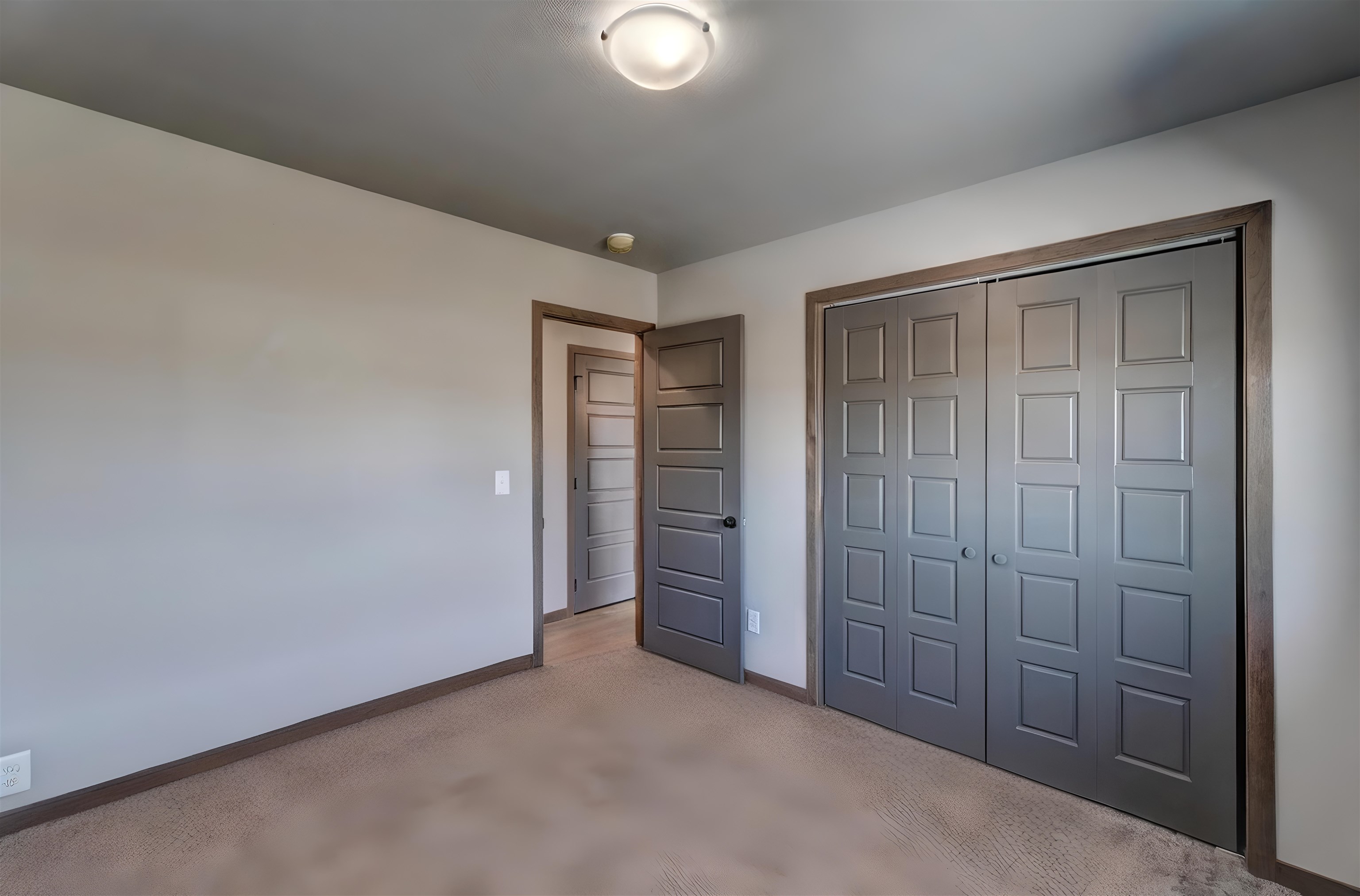 Rapid City, South Dakota 57703, United States, 4 Bedrooms Bedrooms, ,3 BathroomsBathrooms,Residential,Active,142993