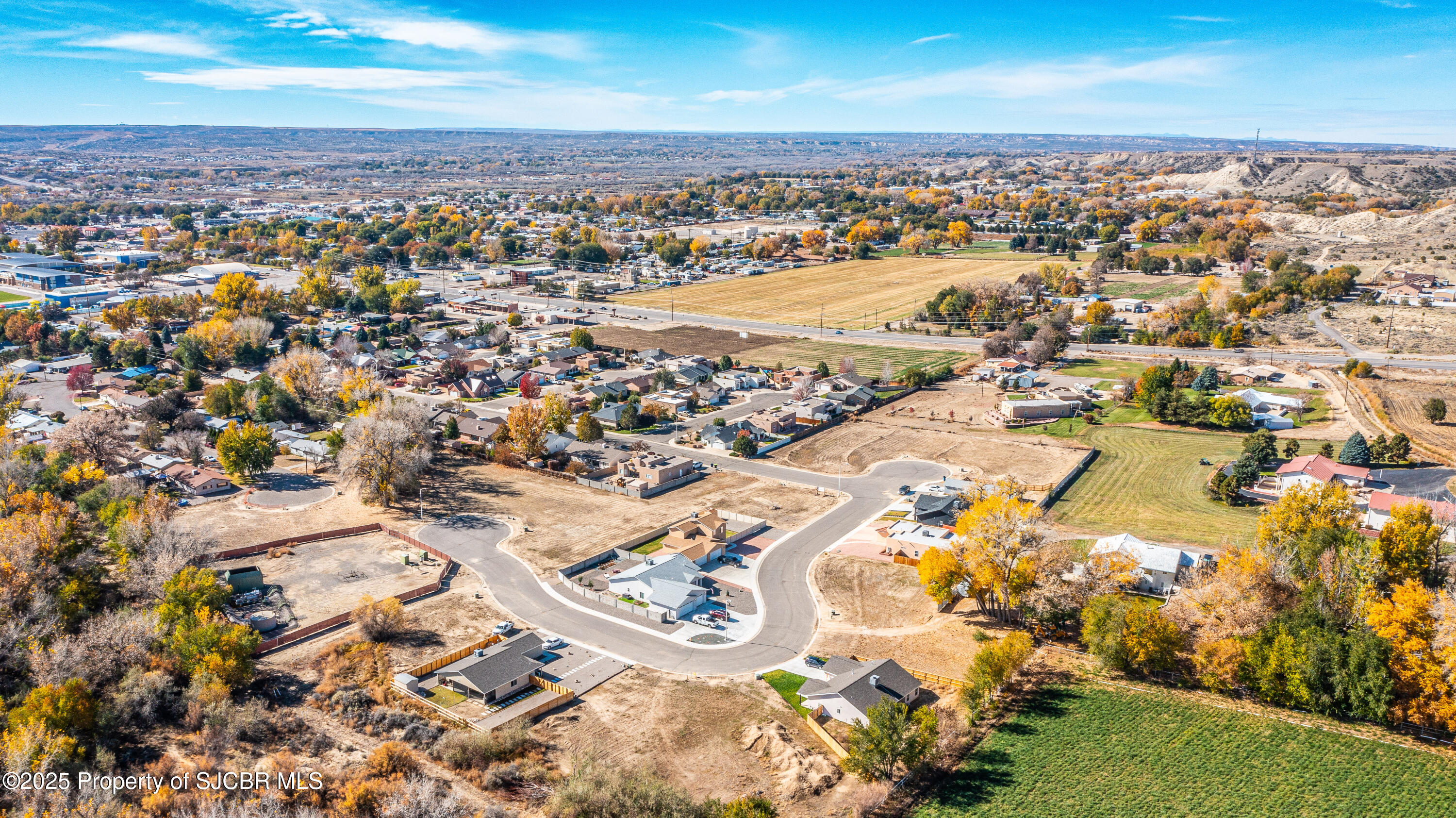 Photo 1 of 6 — 1058 VALLEY VIEW Drive, Bloomfield, NM 87413