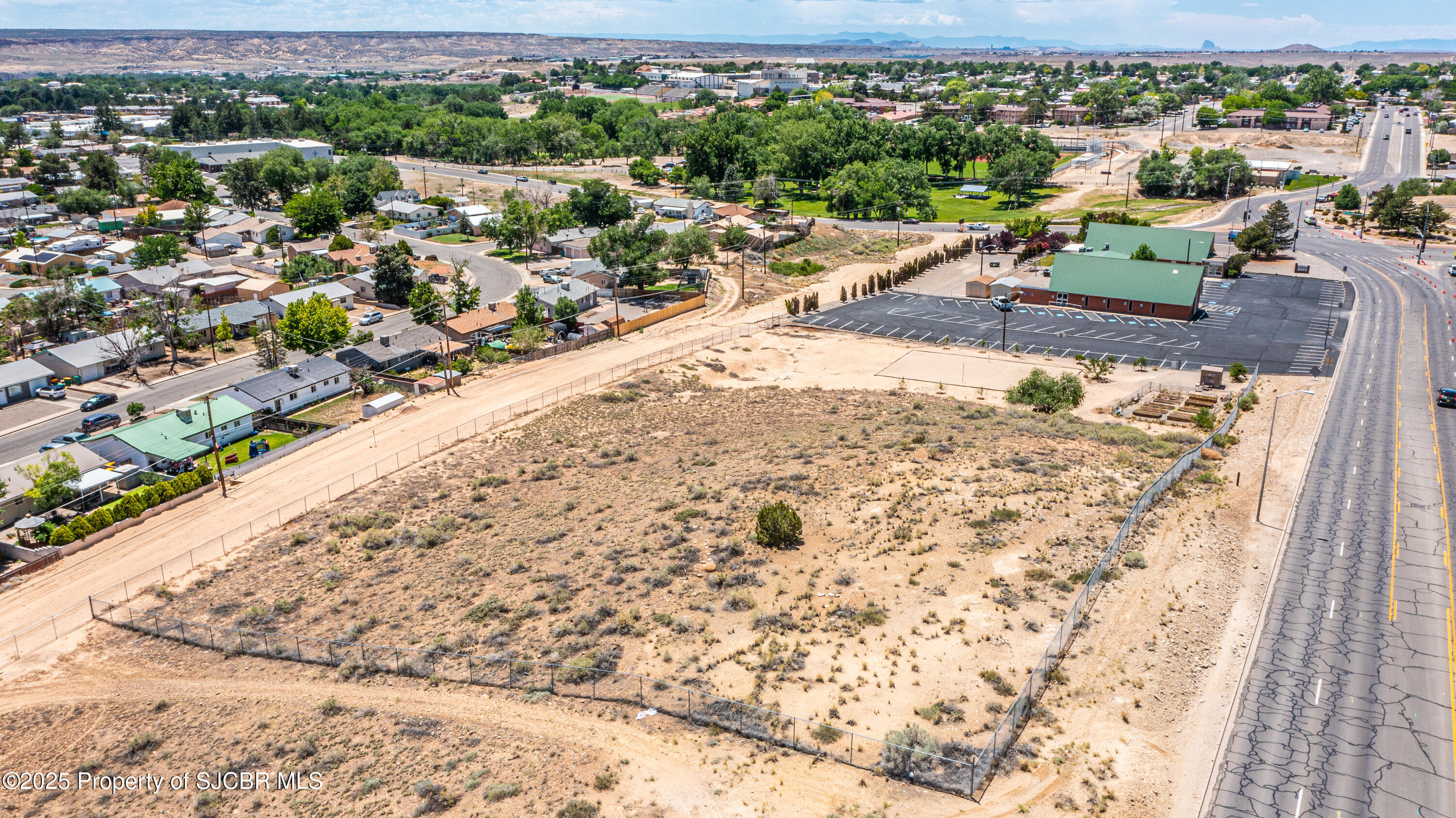 Photo 1 of 27 — 711 E 30TH Street, Farmington, NM 87401