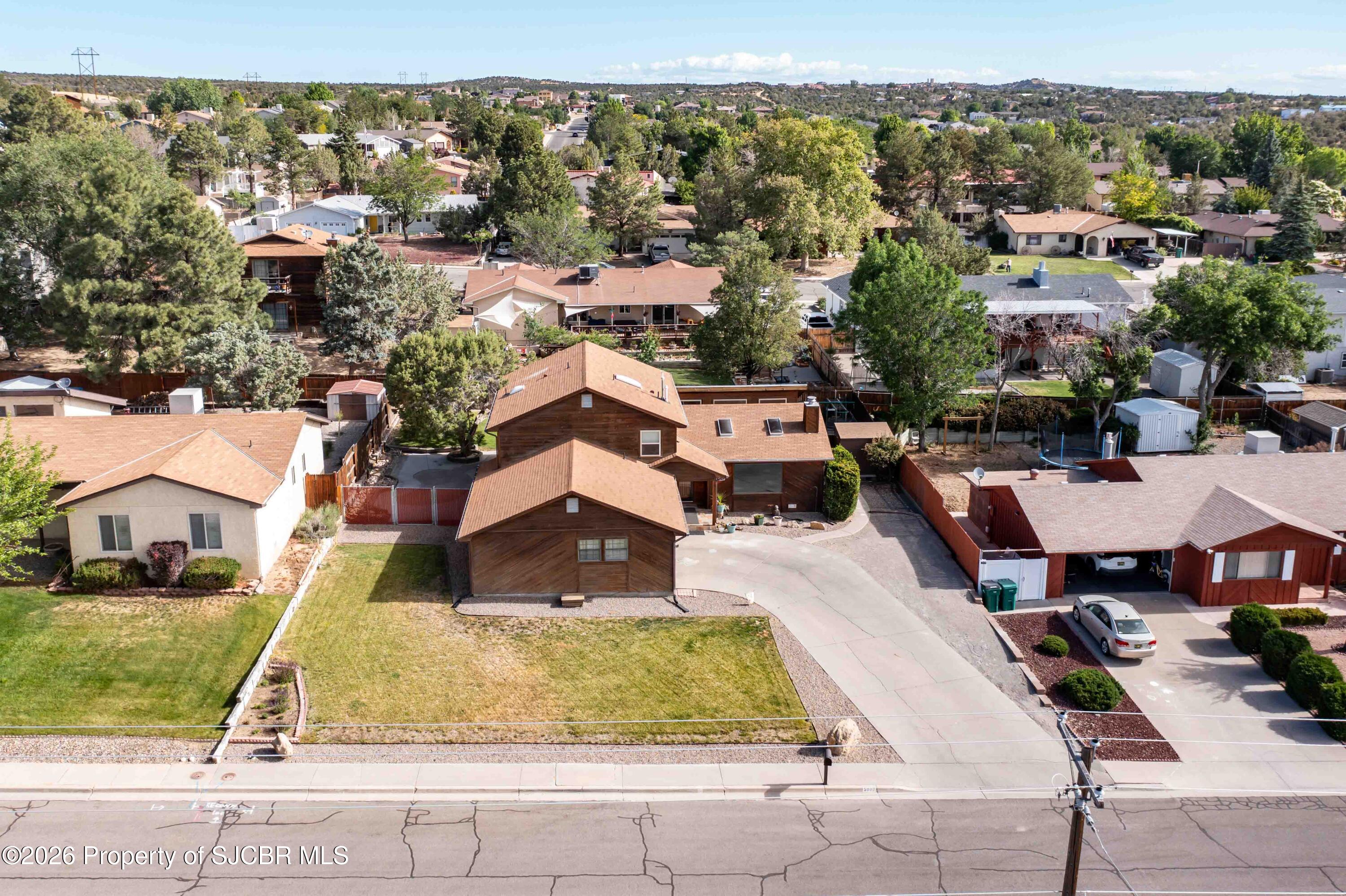 Photo 1 of 28 — 5000 CRESTWOOD Drive, Farmington, NM 87402