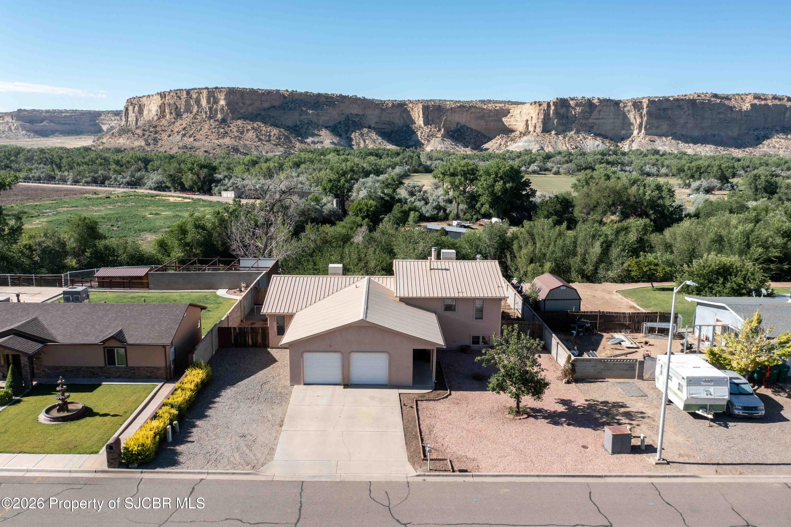 Photo 1 of 38 — 2409 CAMINO RIO, Farmington, NM 87401