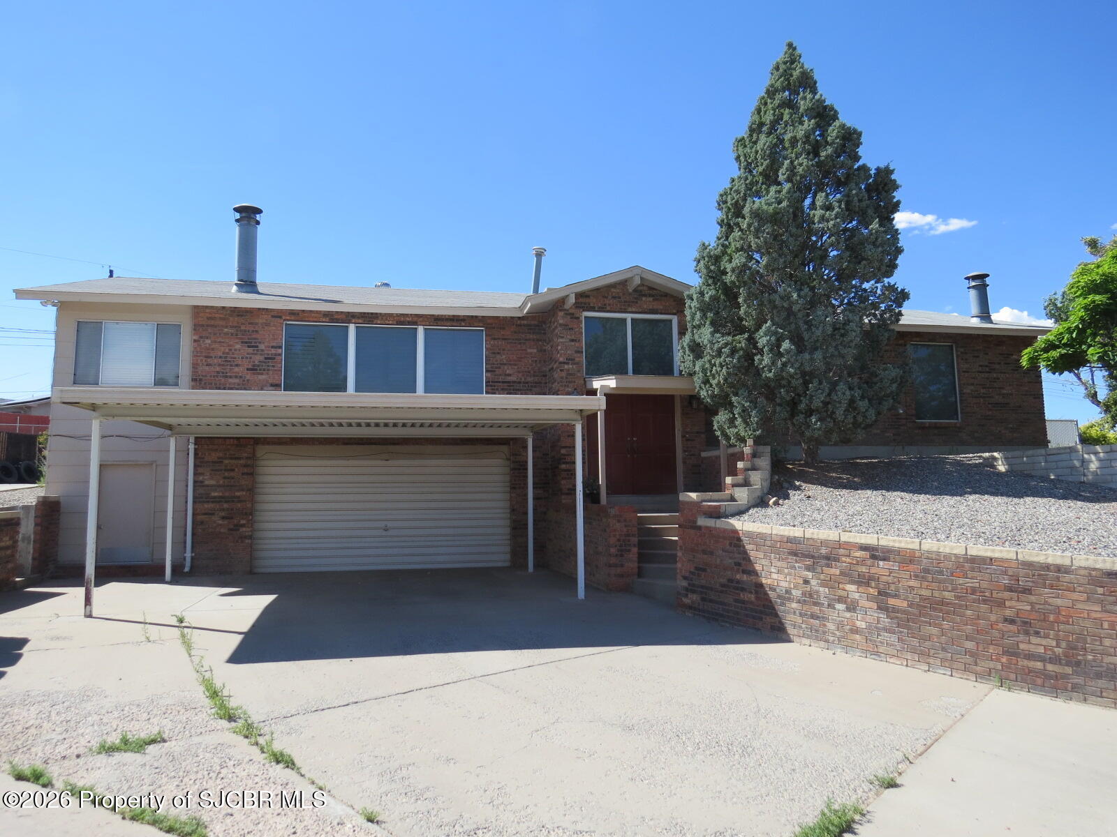 Photo 1 of 31 — 3212 FOUTZ Road, Farmington, NM 87401