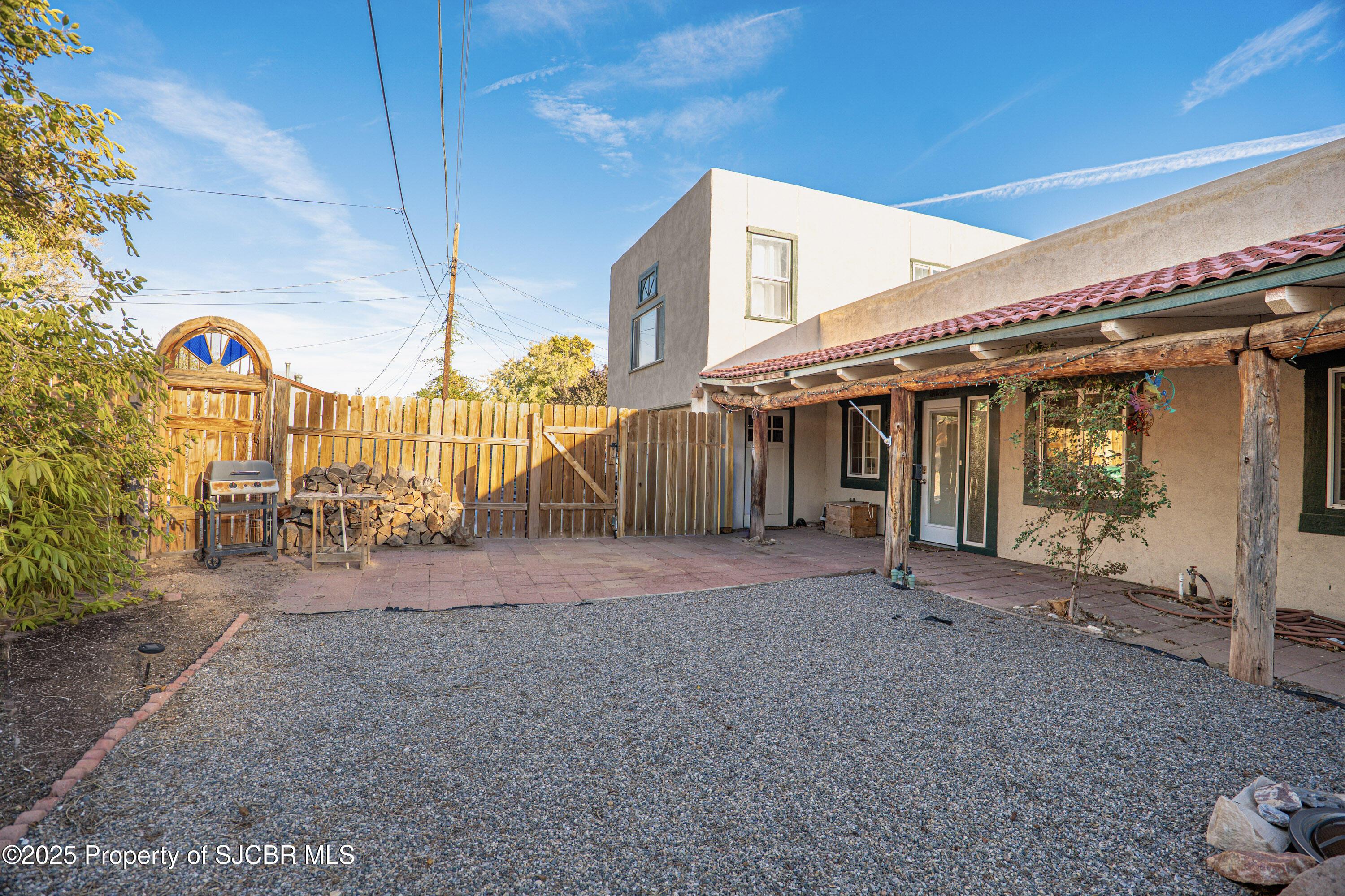 Photo 1 of 38 — 1410 ZUNI Place, Farmington, NM 87401