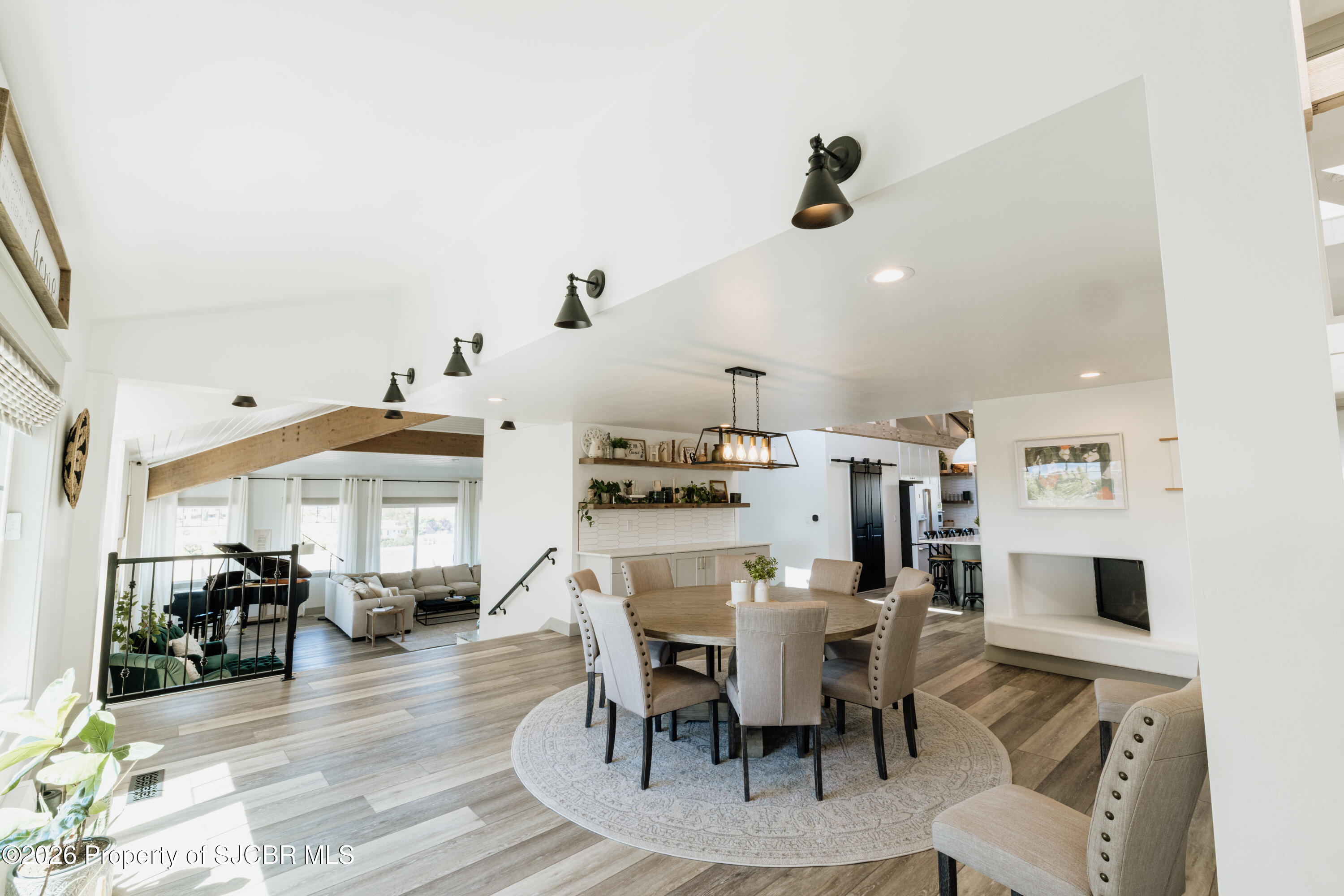 Farmington, New Mexico, 87401, United States, 5 Bedrooms Bedrooms, ,5 BathroomsBathrooms,Residential,Active,2031415