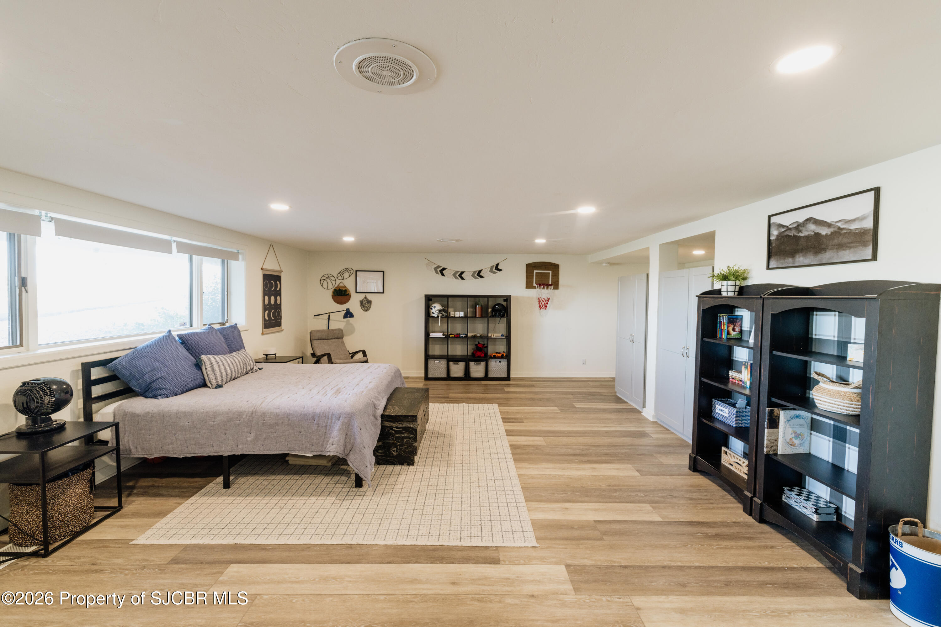 Farmington, New Mexico, 87401, United States, 5 Bedrooms Bedrooms, ,5 BathroomsBathrooms,Residential,Active,2031415