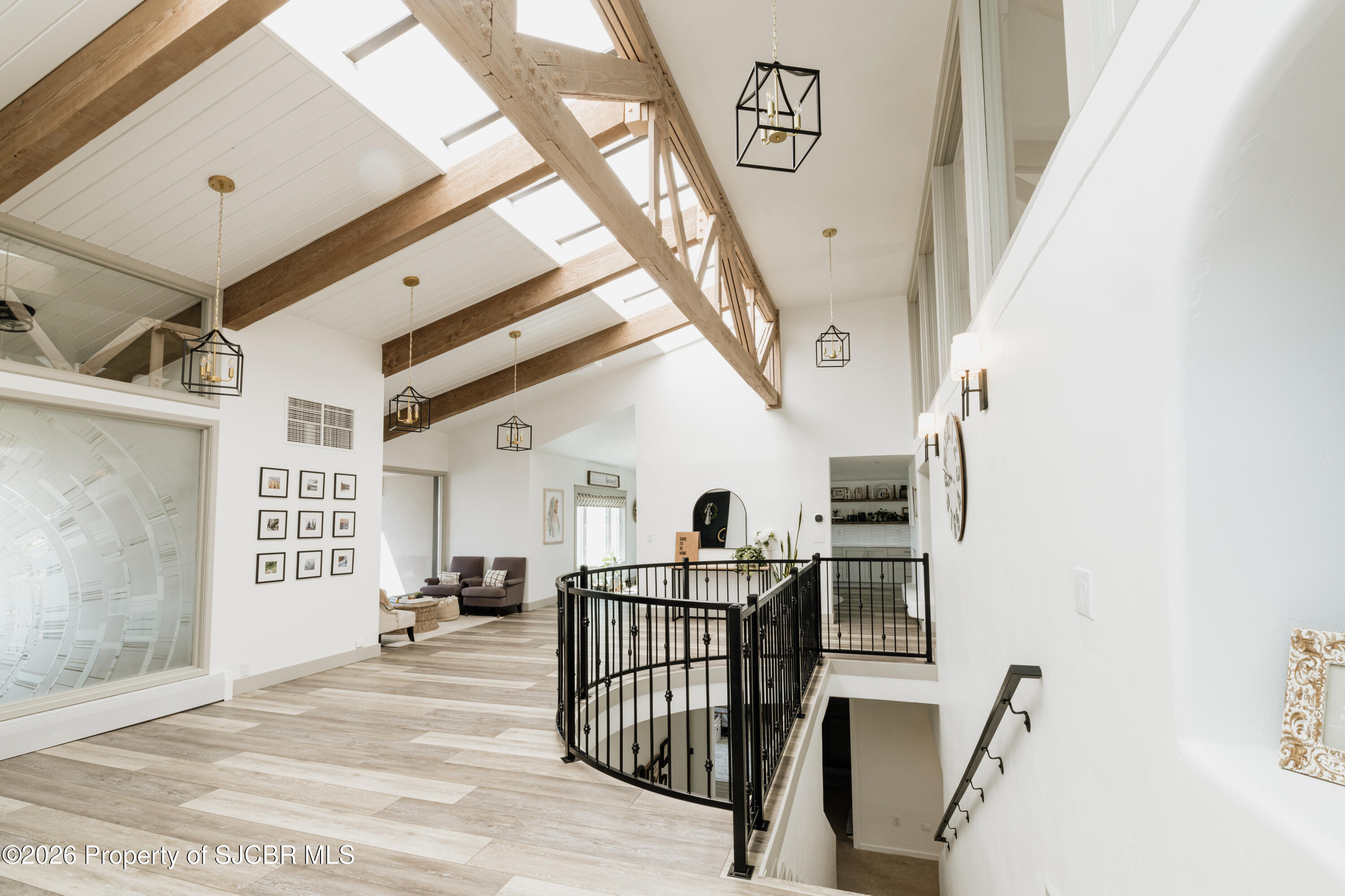 Farmington, New Mexico, 87401, United States, 5 Bedrooms Bedrooms, ,5 BathroomsBathrooms,Residential,Active,2031415