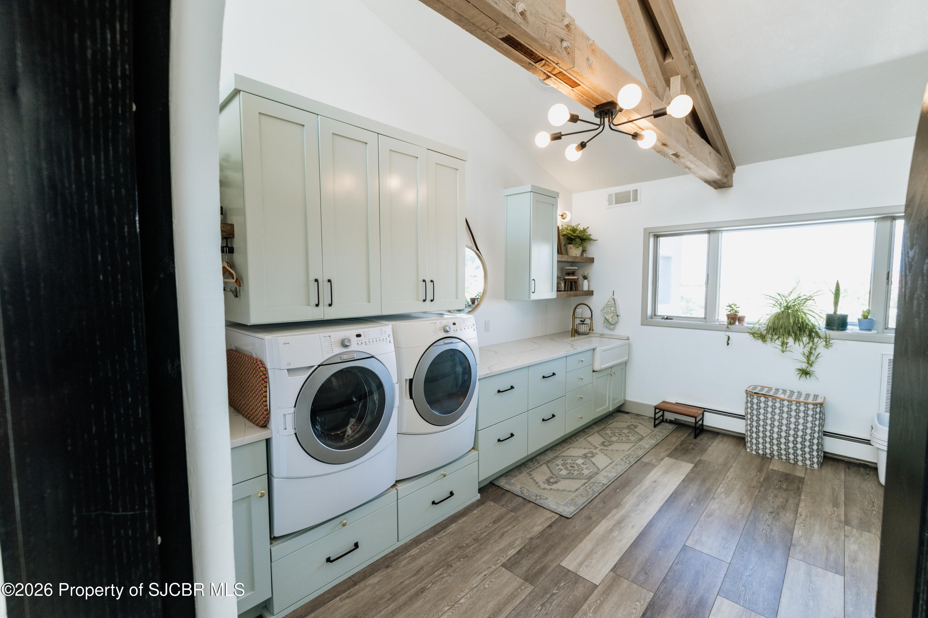 Farmington, New Mexico, 87401, United States, 5 Bedrooms Bedrooms, ,5 BathroomsBathrooms,Residential,Active,2031415