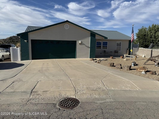 1318 PLUMTREE CIR, BLOOMFIELD, NM 87413 - Image 3c8e9f2cc6972c5709cc9cd86ef0c5bd/3984813350