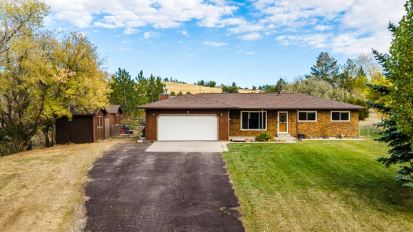 7 COUNTRY ESTATES DR, SHERIDAN, WY 82801 - Image 2e65d62aede649af33cd89f5d85a1654/3148625811
