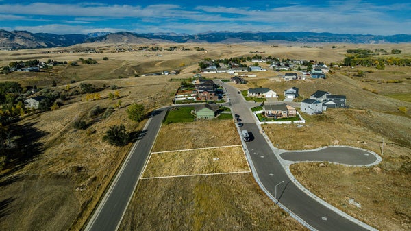 141 COYOTE CT, BUFFALO, WY 82834 - Image fdc3c42d42f36bd4032bc393d5cd7c4f/440763211