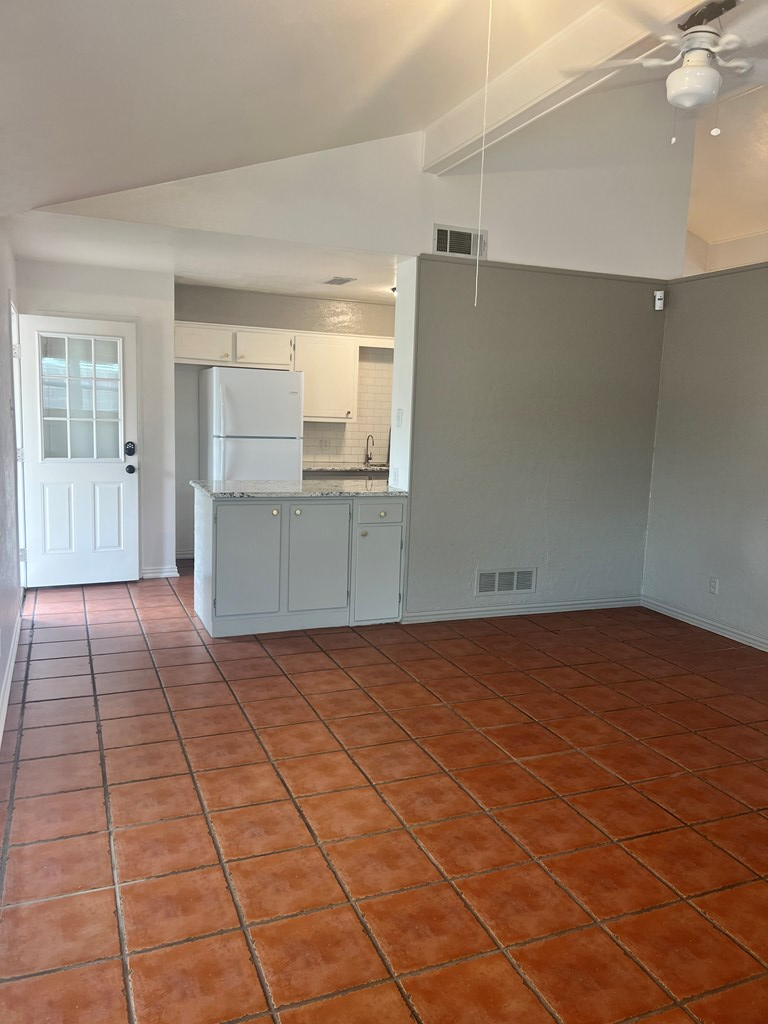 3209 W Dengar Ave, Midland, Texas image 4
