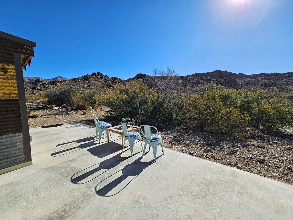 881 Mud Spring Road, Terlingua, Texas image 36