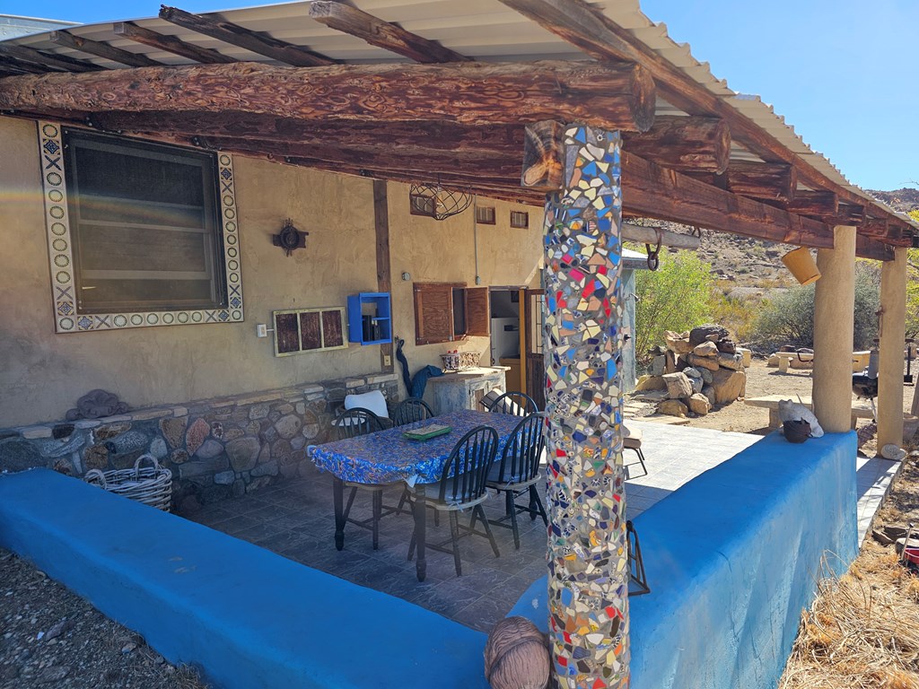 881 Mud Spring Road, Terlingua, Texas image 11