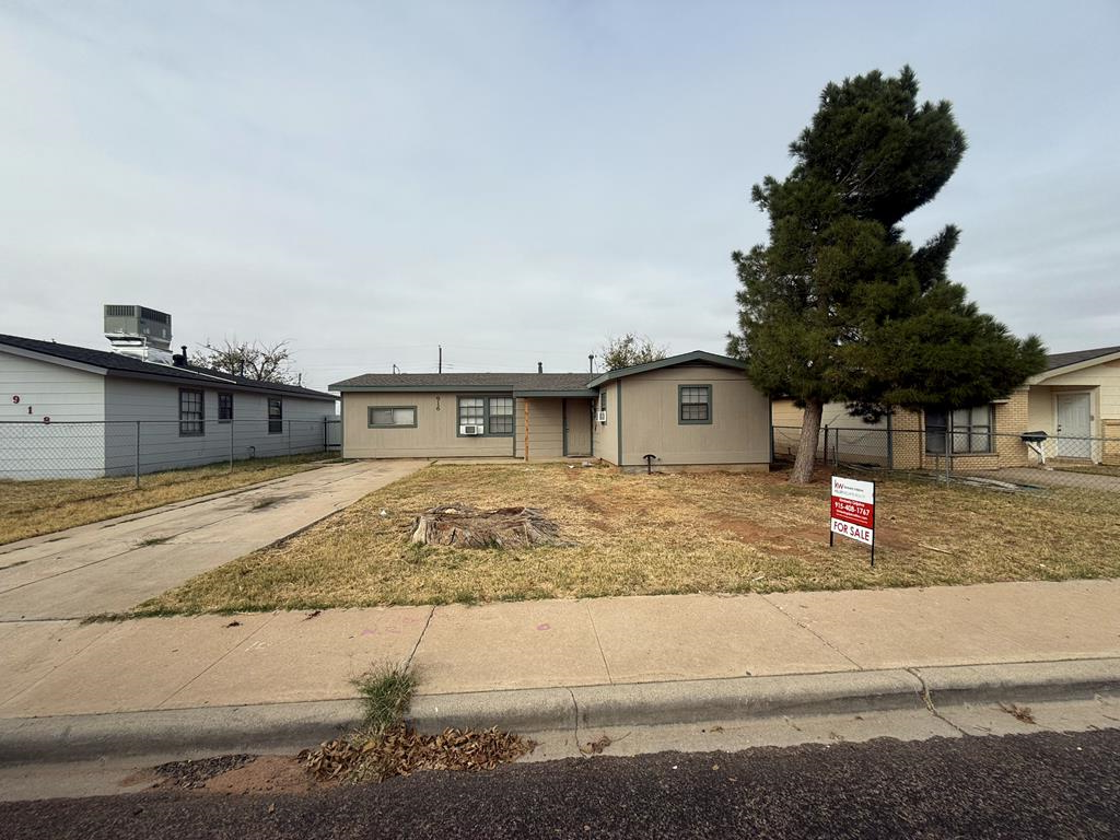 916 W 40th St, Odessa, Texas image 1