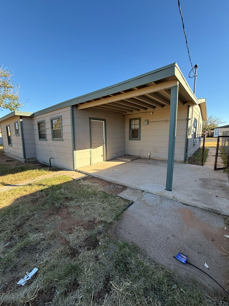 916 W 40th St, Odessa, Texas image 4