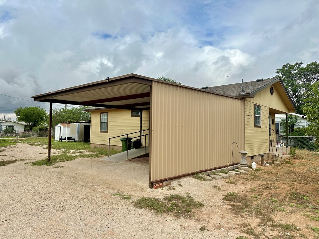 207 SW Ave I, Seminole, Texas image 15