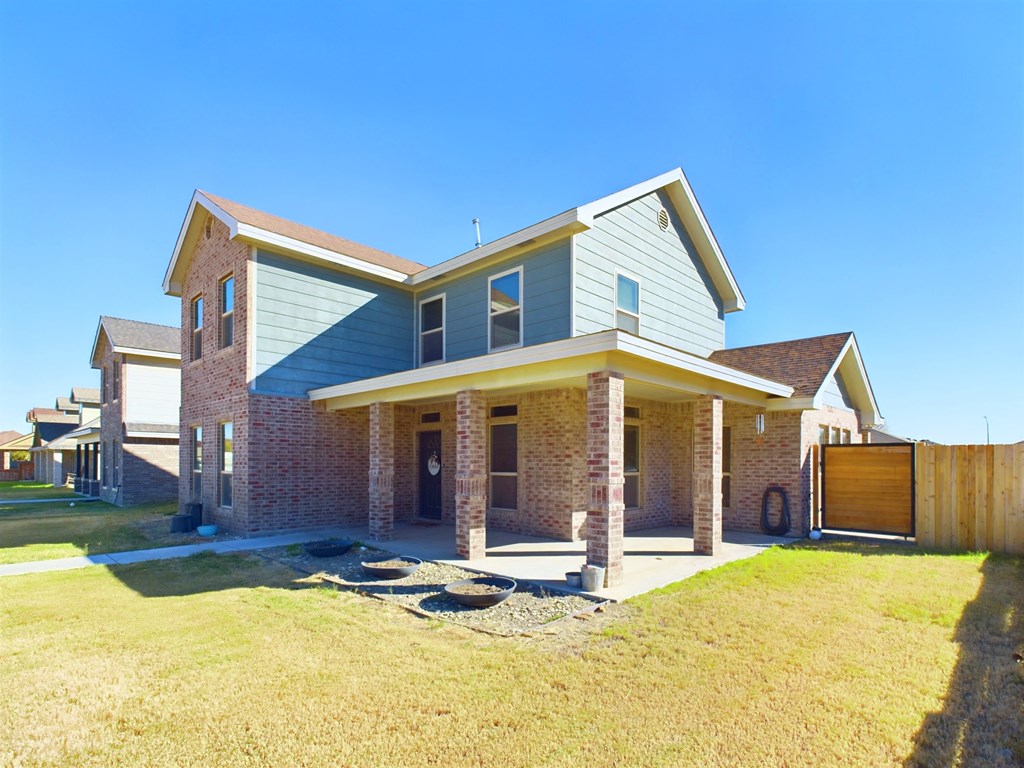 408 E 18th St, Monahans, Texas image 2