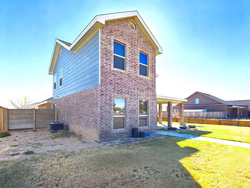 408 E 18th St, Monahans, Texas image 3