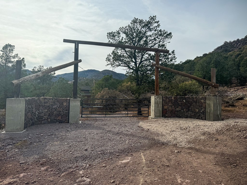 107 Comanche Crest, Fort Davis, Texas image 3