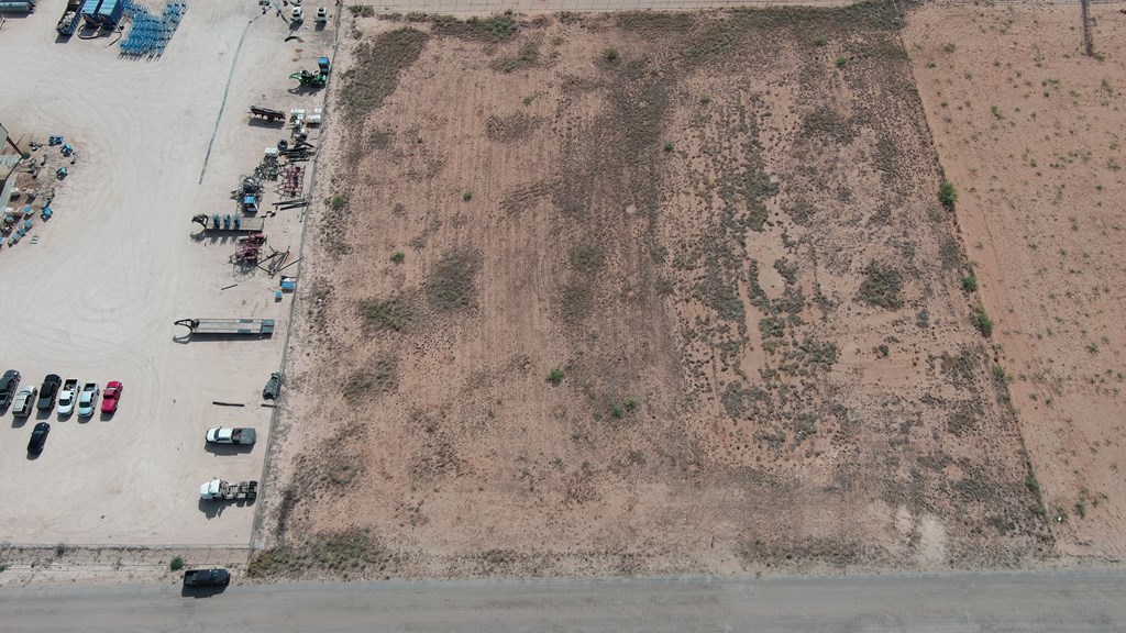 1002 N 13th St, Alpine, Texas image 7