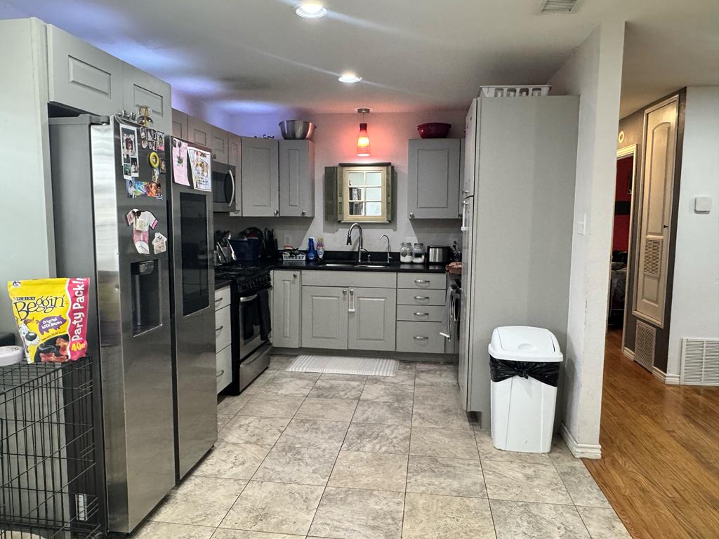 1008 NW 9th St, Andrews, Texas image 6