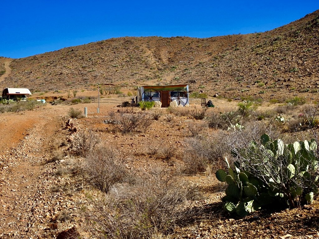 1005 Harold Wynne Road, Terlingua, Texas image 40