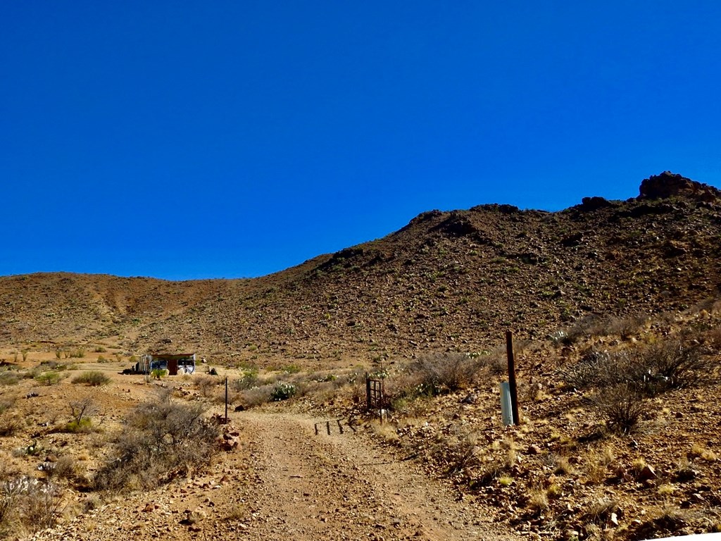 1005 Harold Wynne Road, Terlingua, Texas image 29